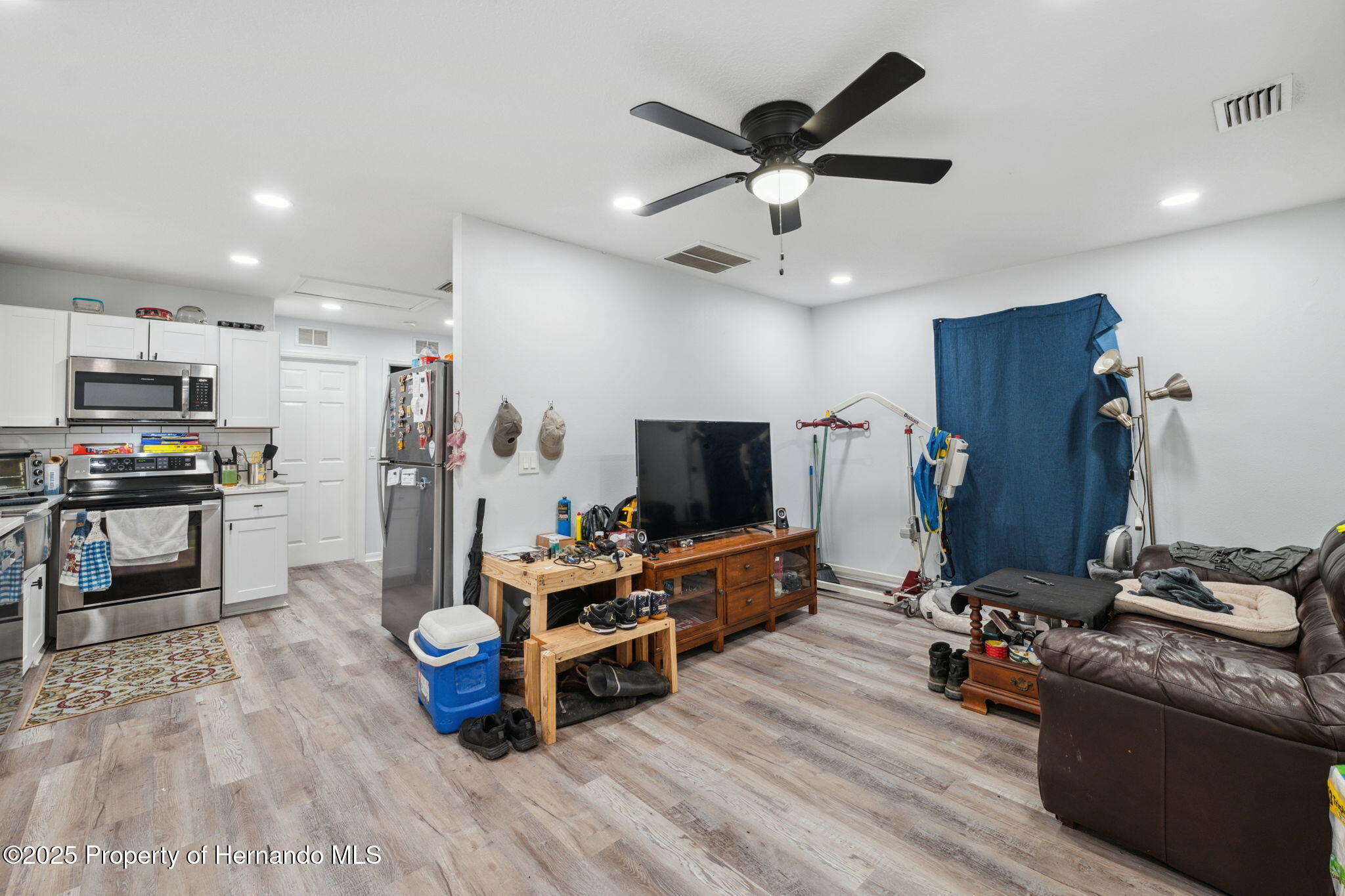 4737 6th Street, Zephyrhills, Florida image 10