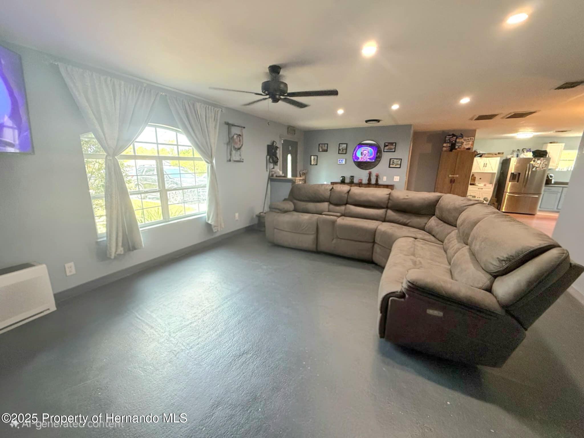 11080 Jackdaw Road, Weeki Wachee, Florida image 4