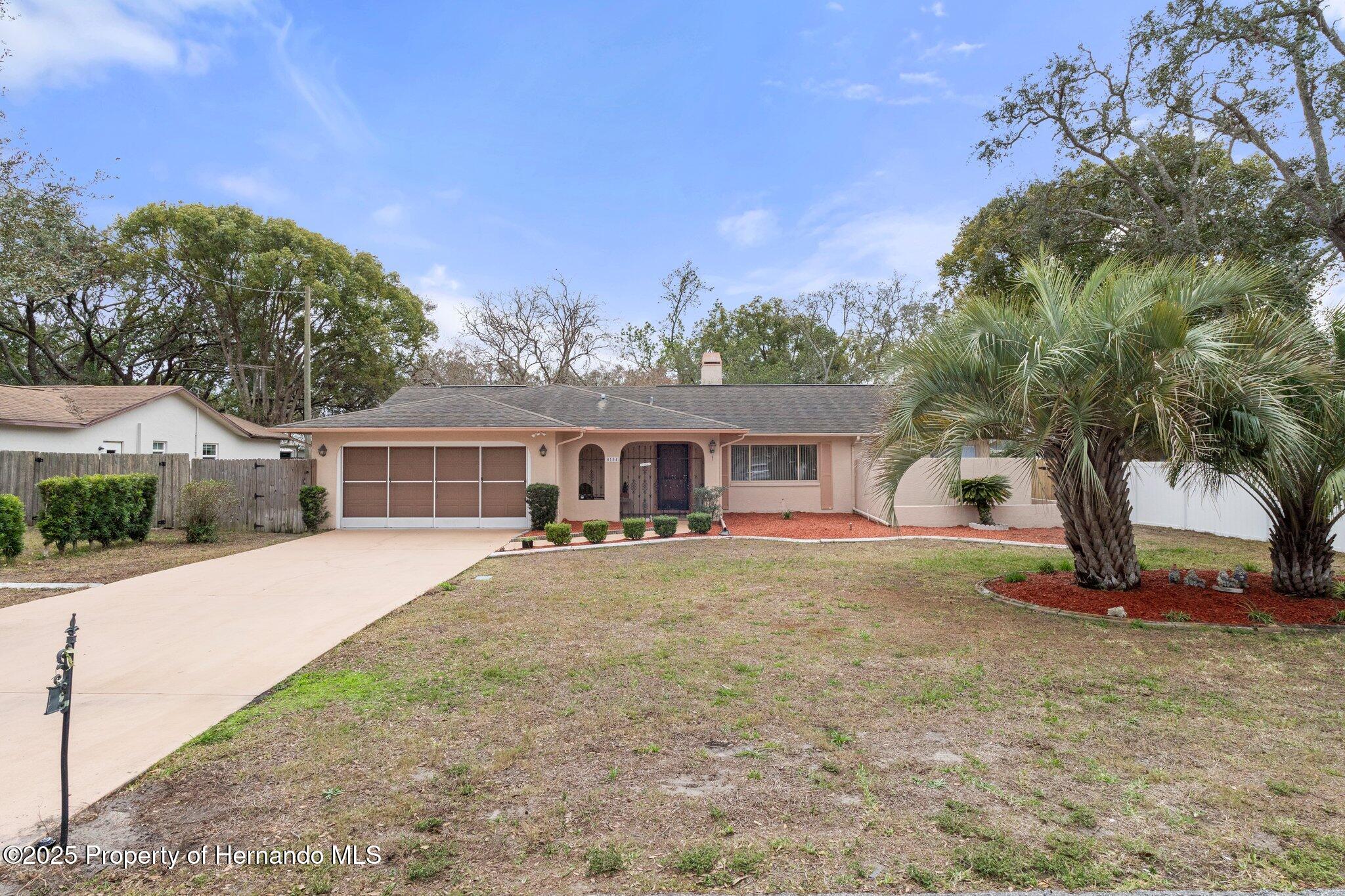 8154 Giffen Lane, Spring Hill, Florida image 2