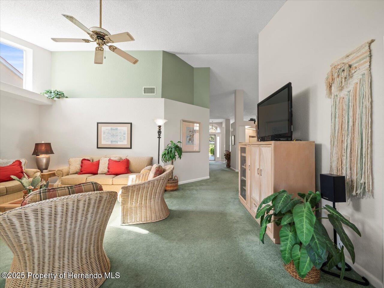 9355 French Quarters Circle, Weeki Wachee, Florida image 18