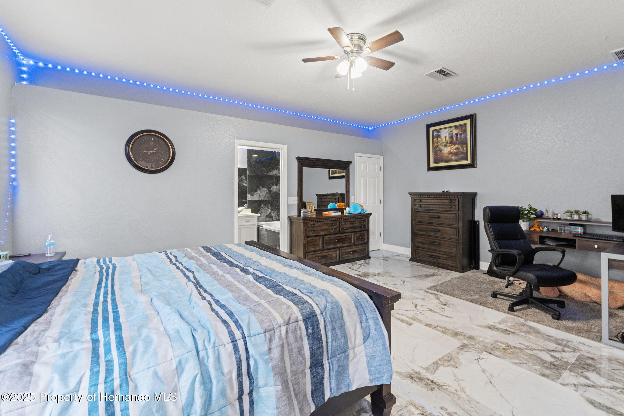 9078 Birmingham Avenue, Weeki Wachee, Florida image 30