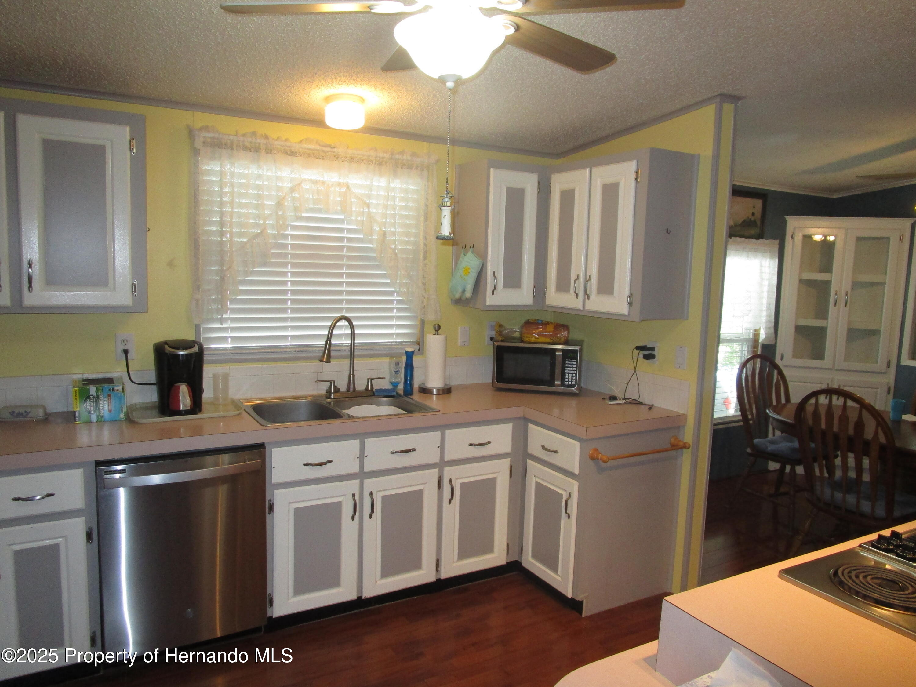 8029 Montrose Avenue, Brooksville, Florida image 7