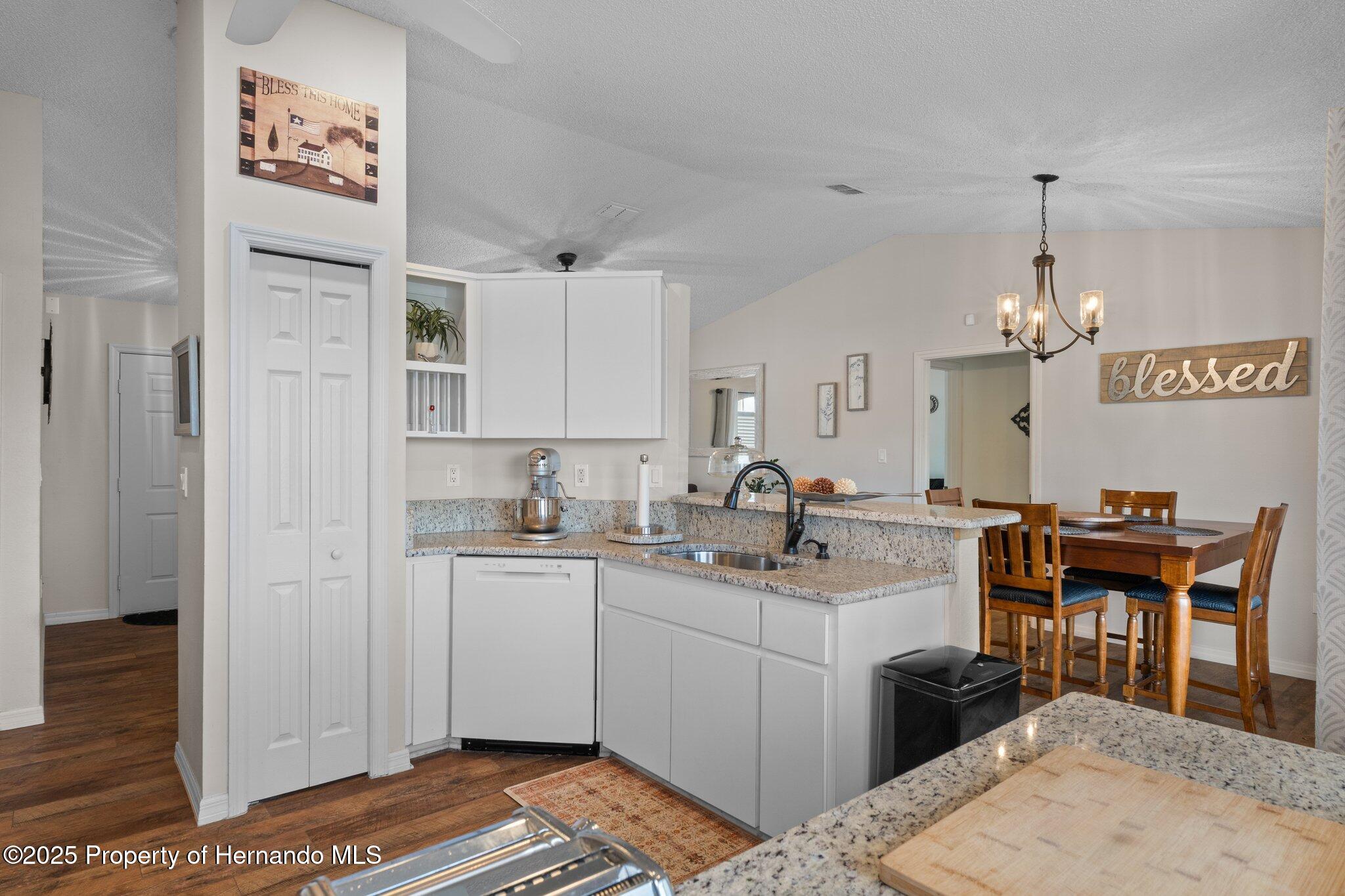 3345 Carmen Avenue, Spring Hill, Florida image 19