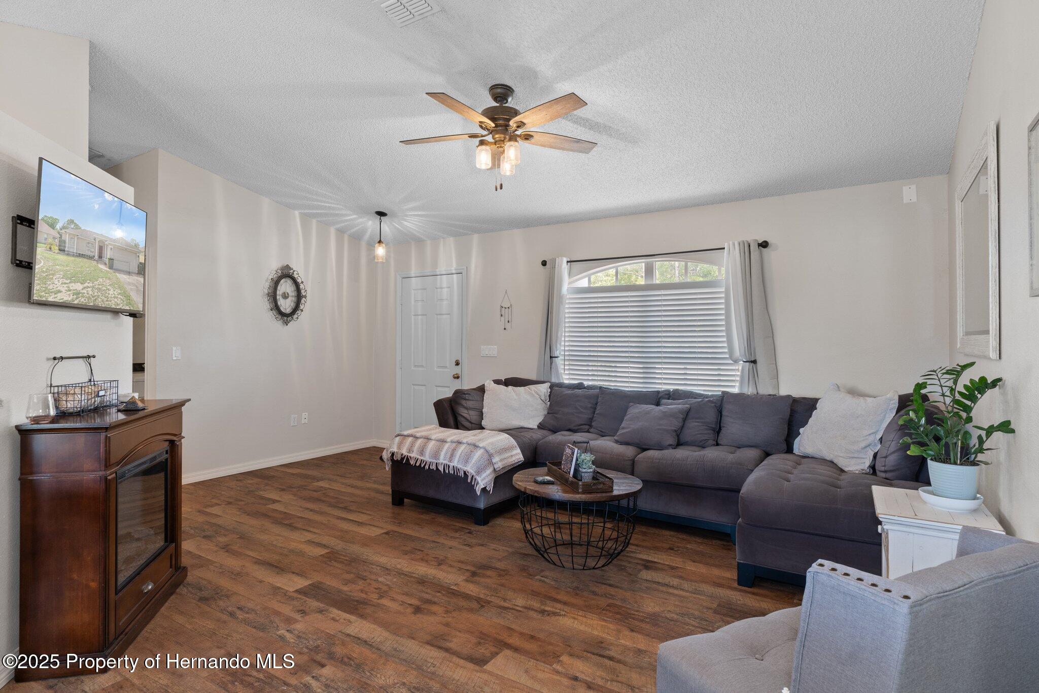 3345 Carmen Avenue, Spring Hill, Florida image 12
