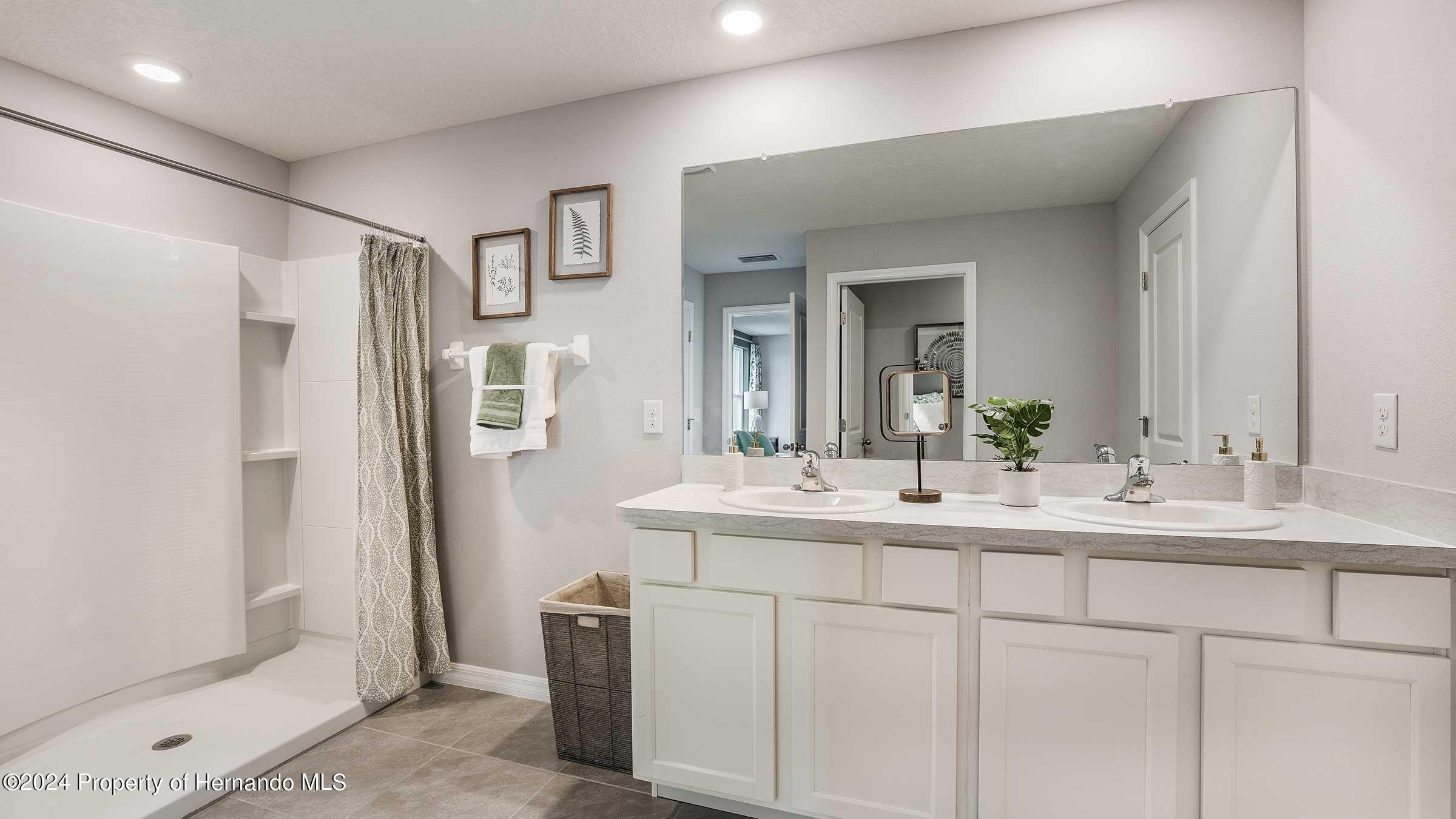 30948 Silver Stage Drive, Brooksville, Florida image 16