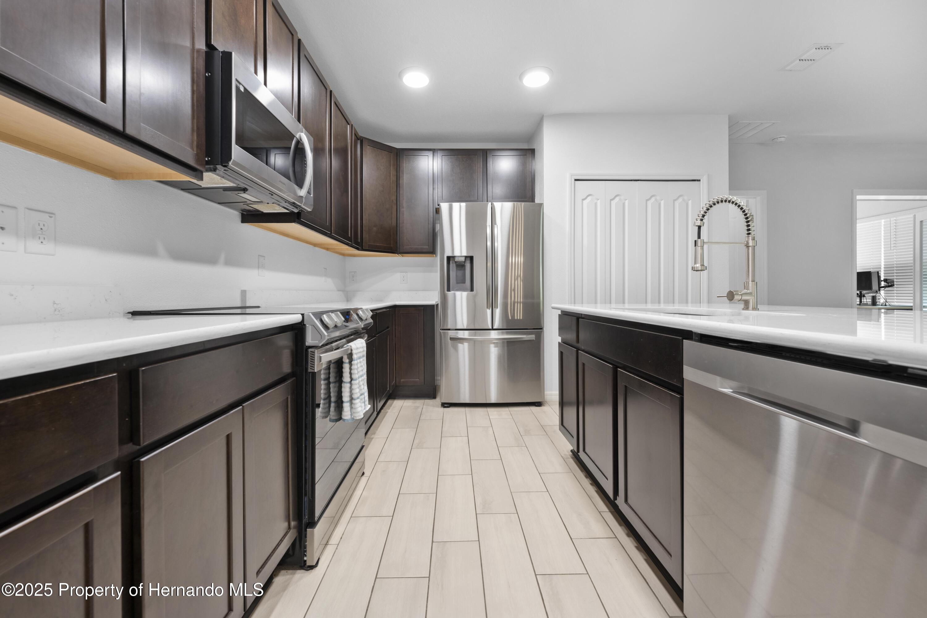 15062 Hummingbird Road, Weeki Wachee, Florida image 35