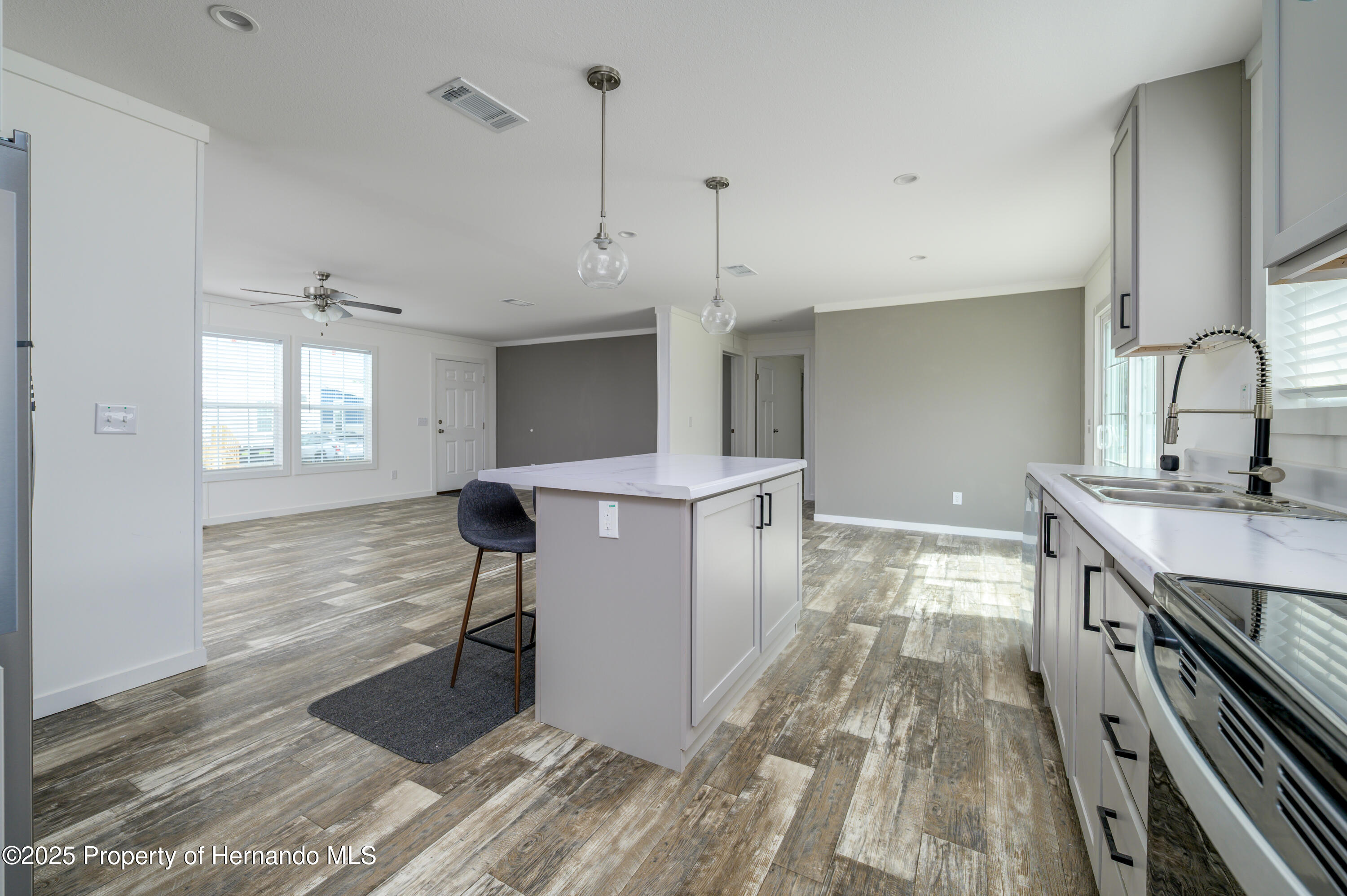 16104 Naples Street, Spring Hill, Florida image 3