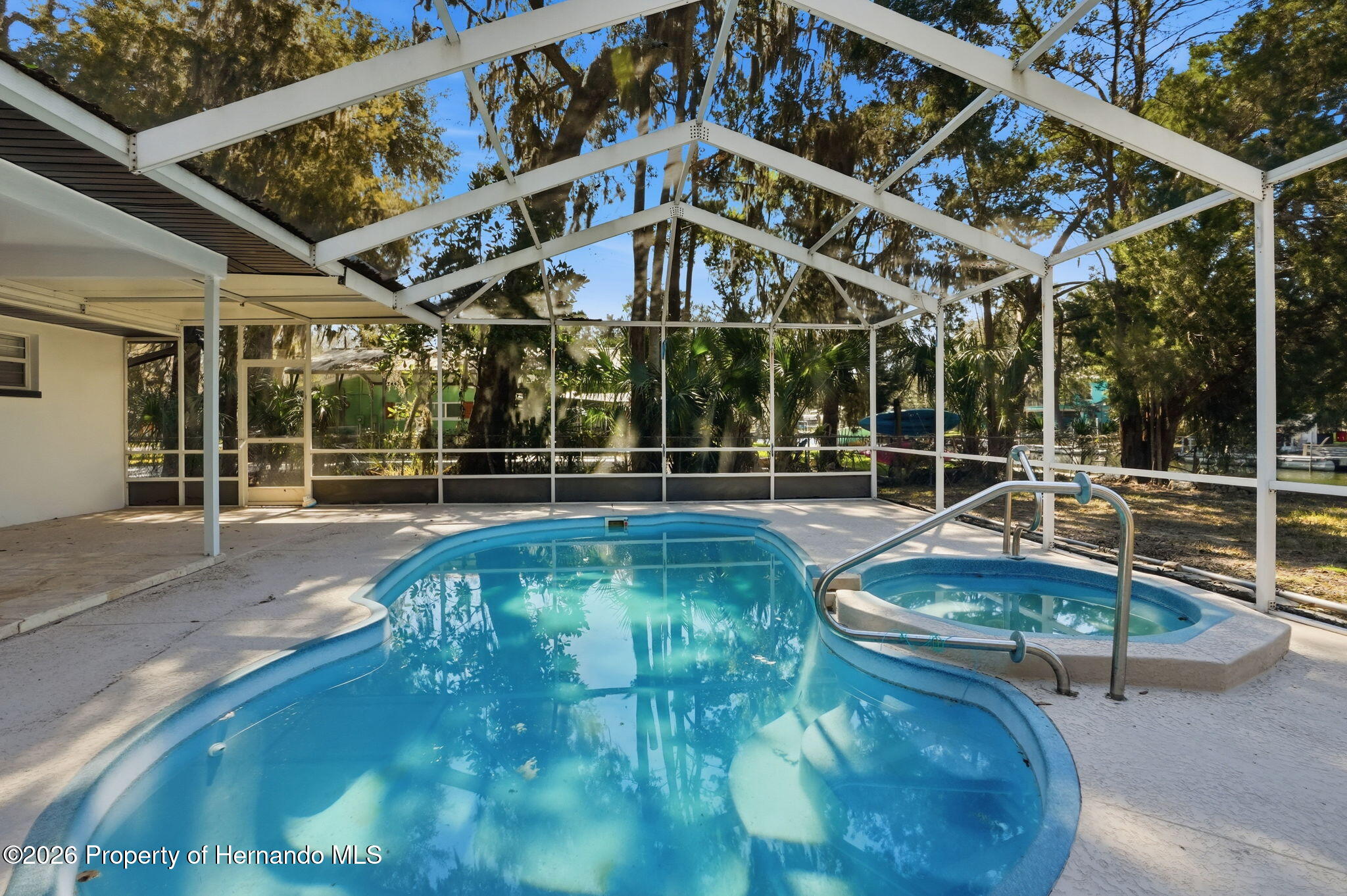 3708 N Hiawatha Terrace