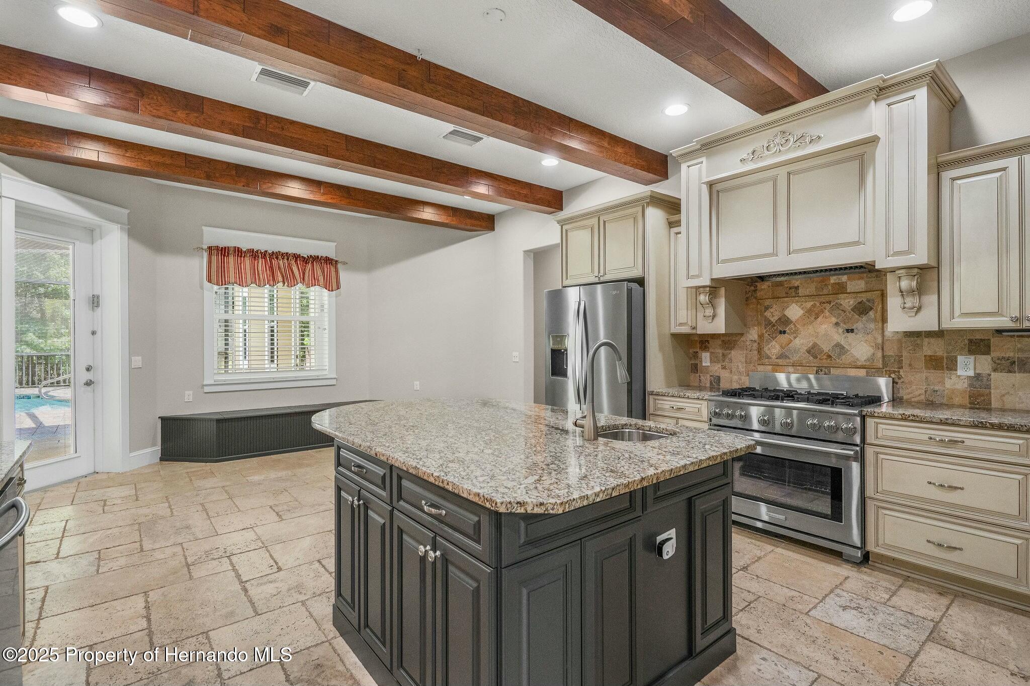 10110 Weeks Drive, Brooksville, Florida image 9