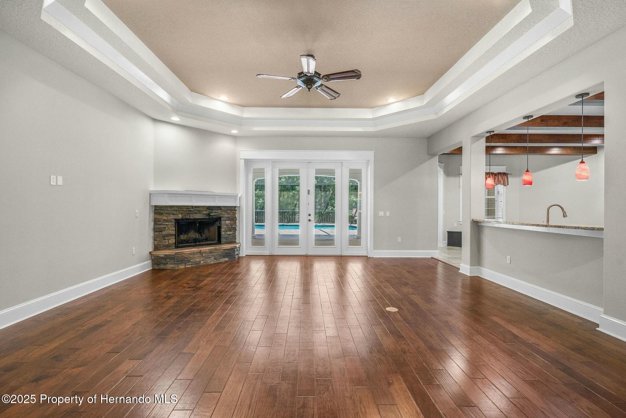10110 Weeks Drive, Brooksville, Florida image 6