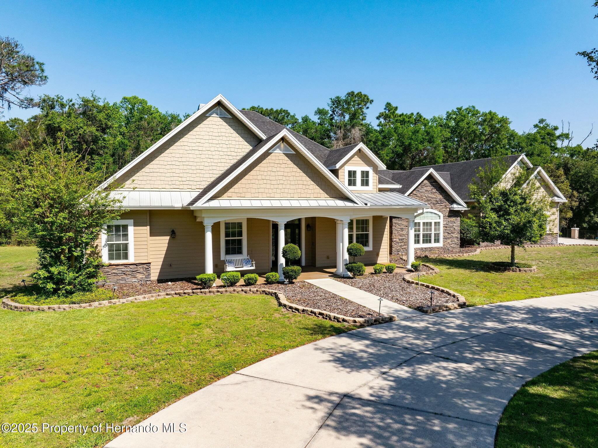 10110 Weeks Drive, Brooksville, Florida image 1