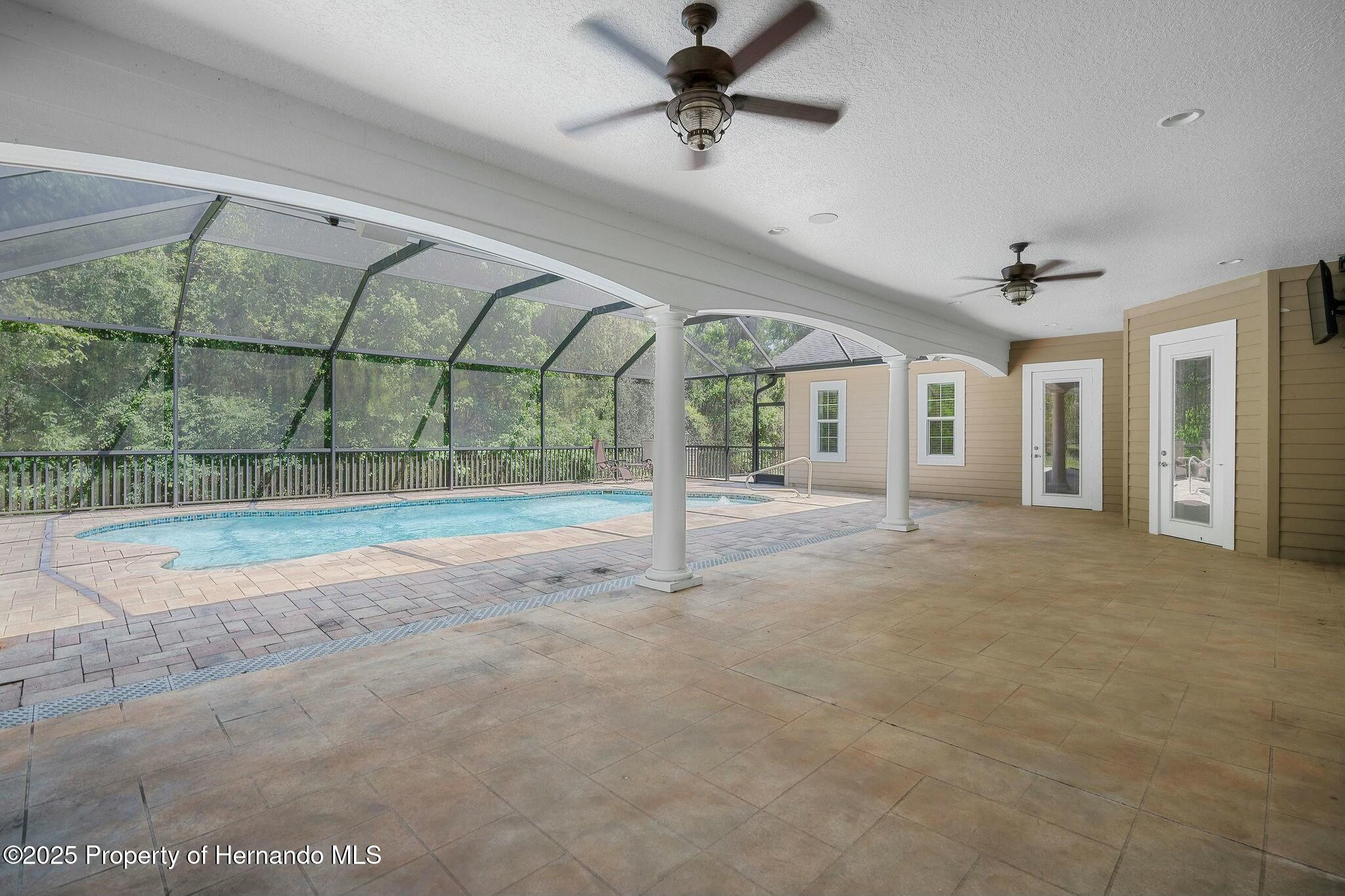 10110 Weeks Drive, Brooksville, Florida image 40