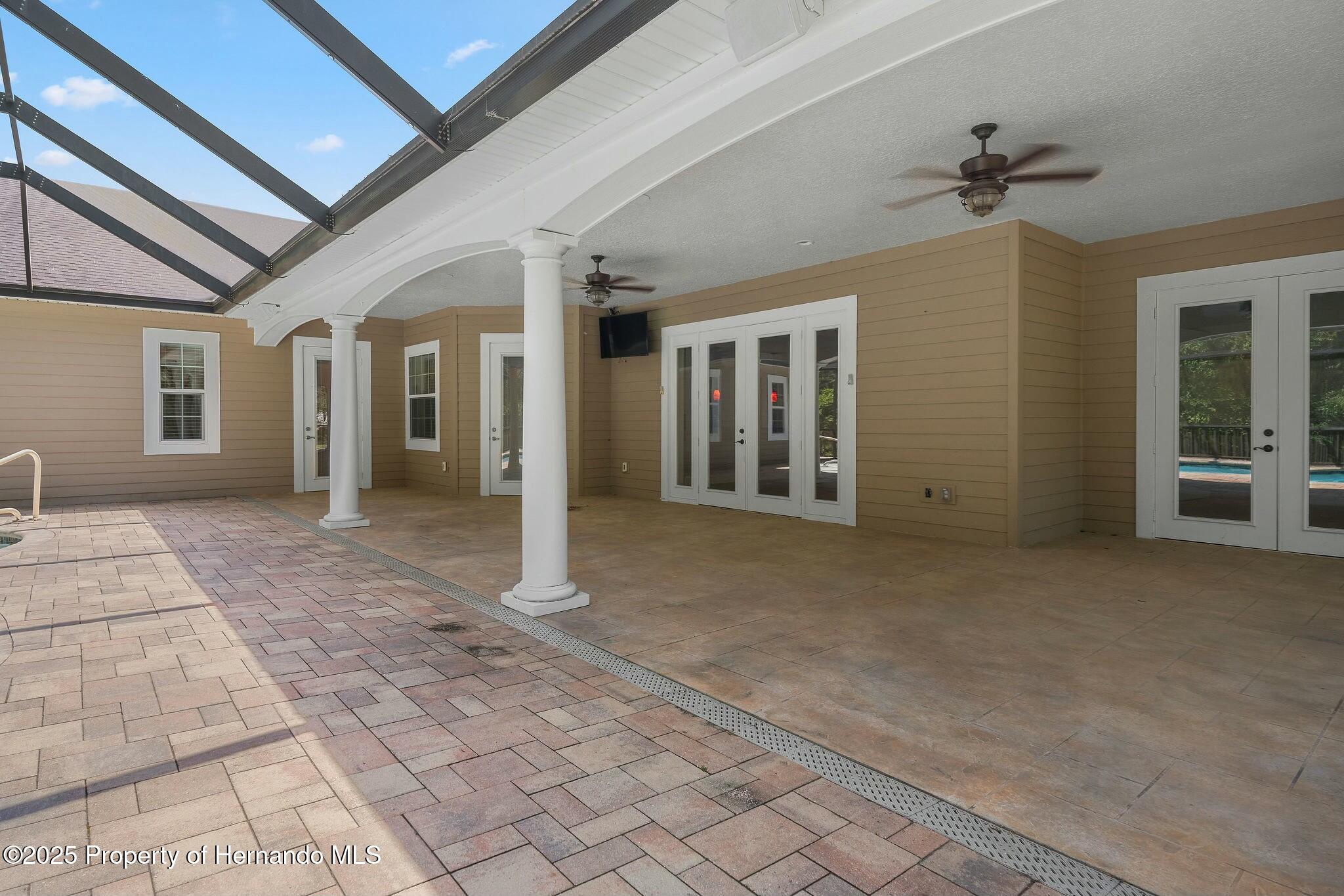 10110 Weeks Drive, Brooksville, Florida image 41