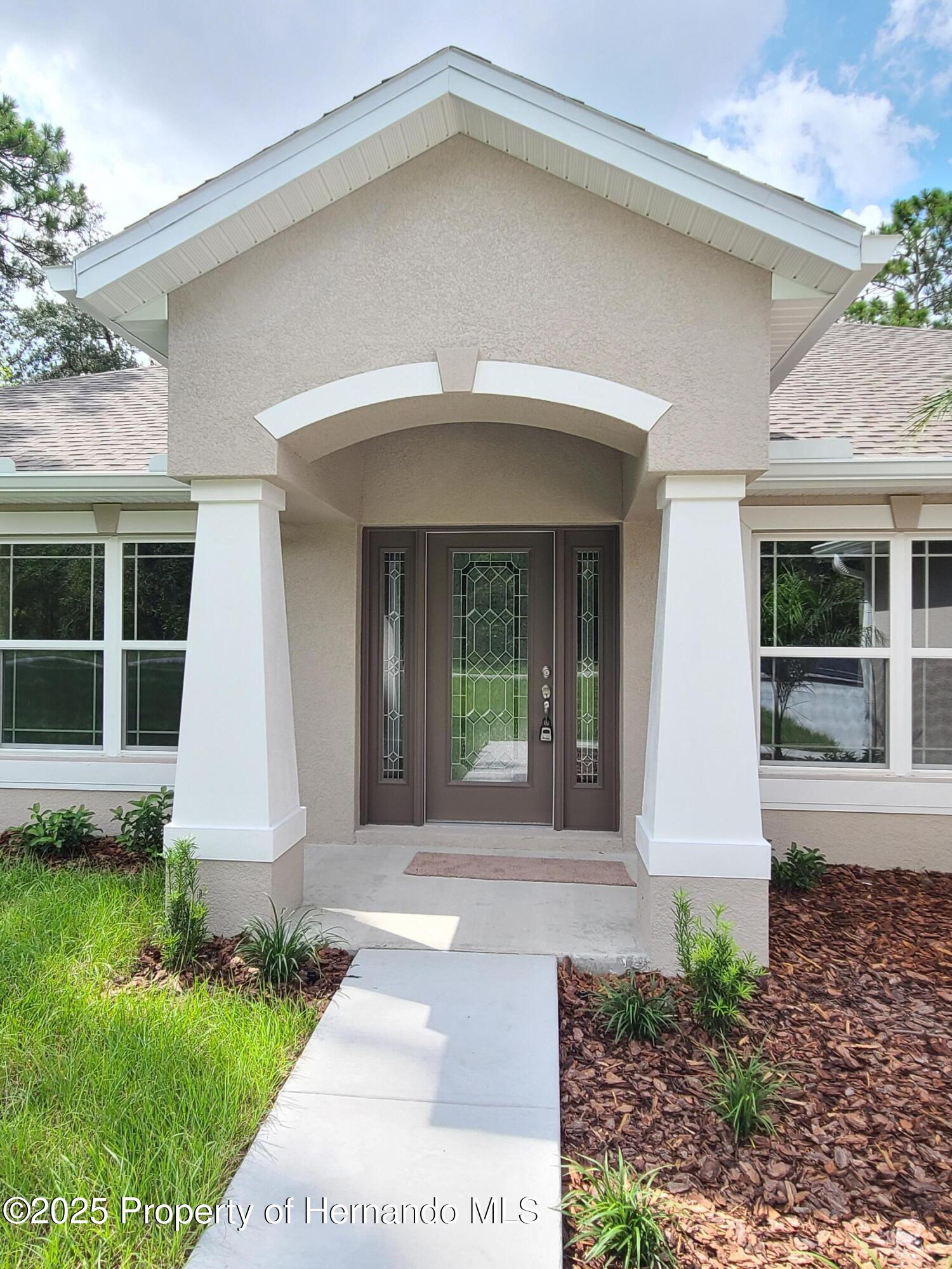 11192 Kodiak Wren Road, Weeki Wachee, Florida image 2
