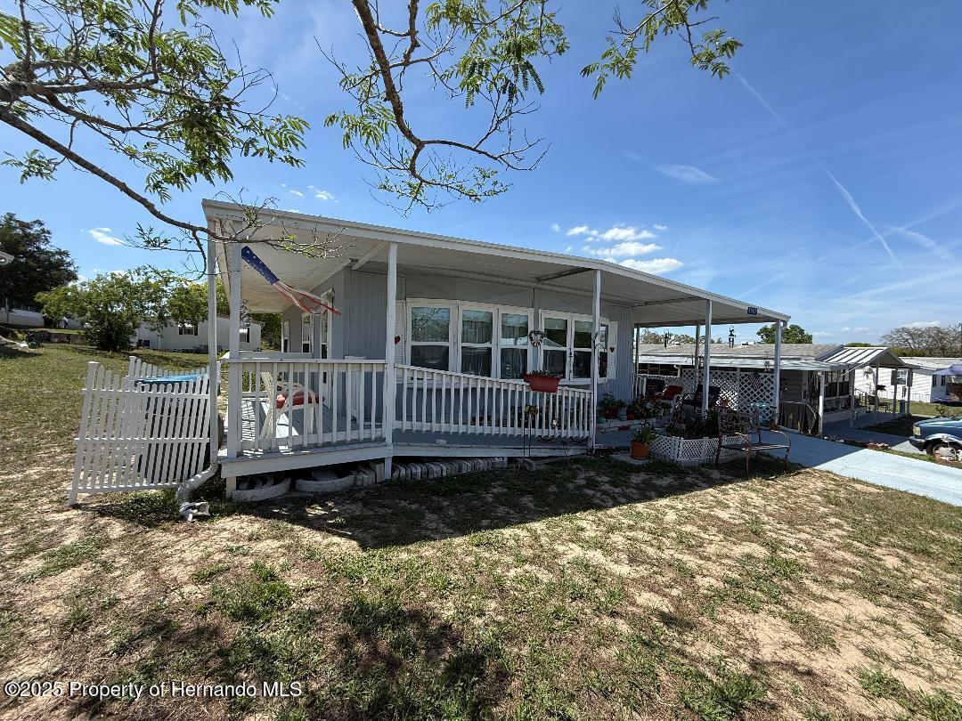 8063 Eastern Circle Drive, Brooksville, Florida image 5