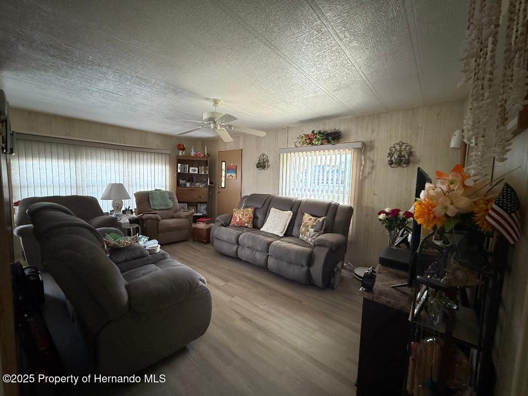 8063 Eastern Circle Drive, Brooksville, Florida image 20