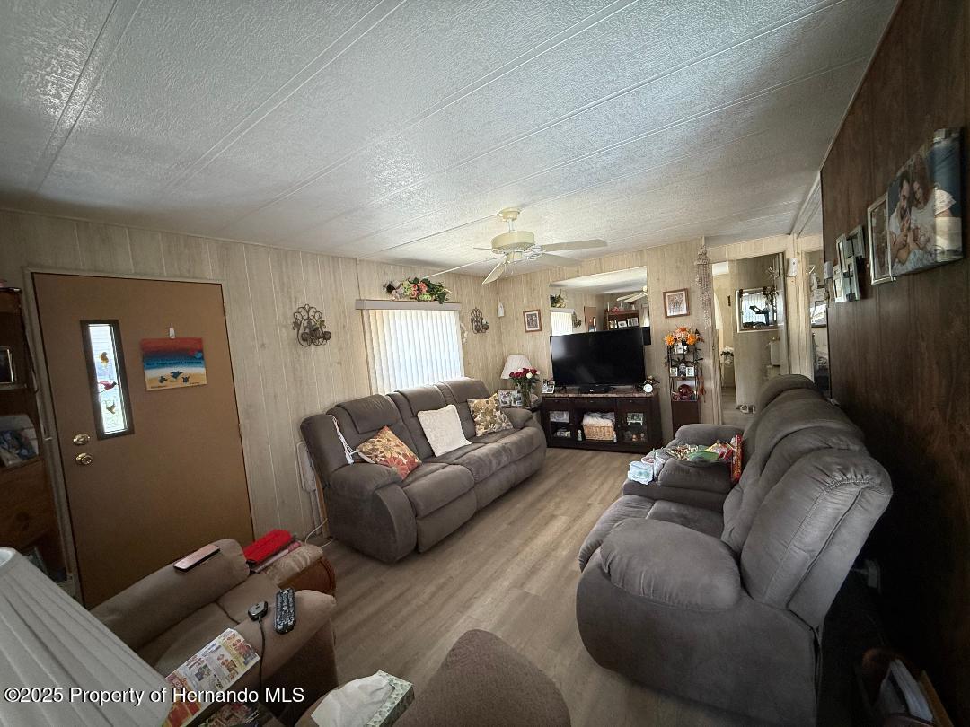 8063 Eastern Circle Drive, Brooksville, Florida image 17