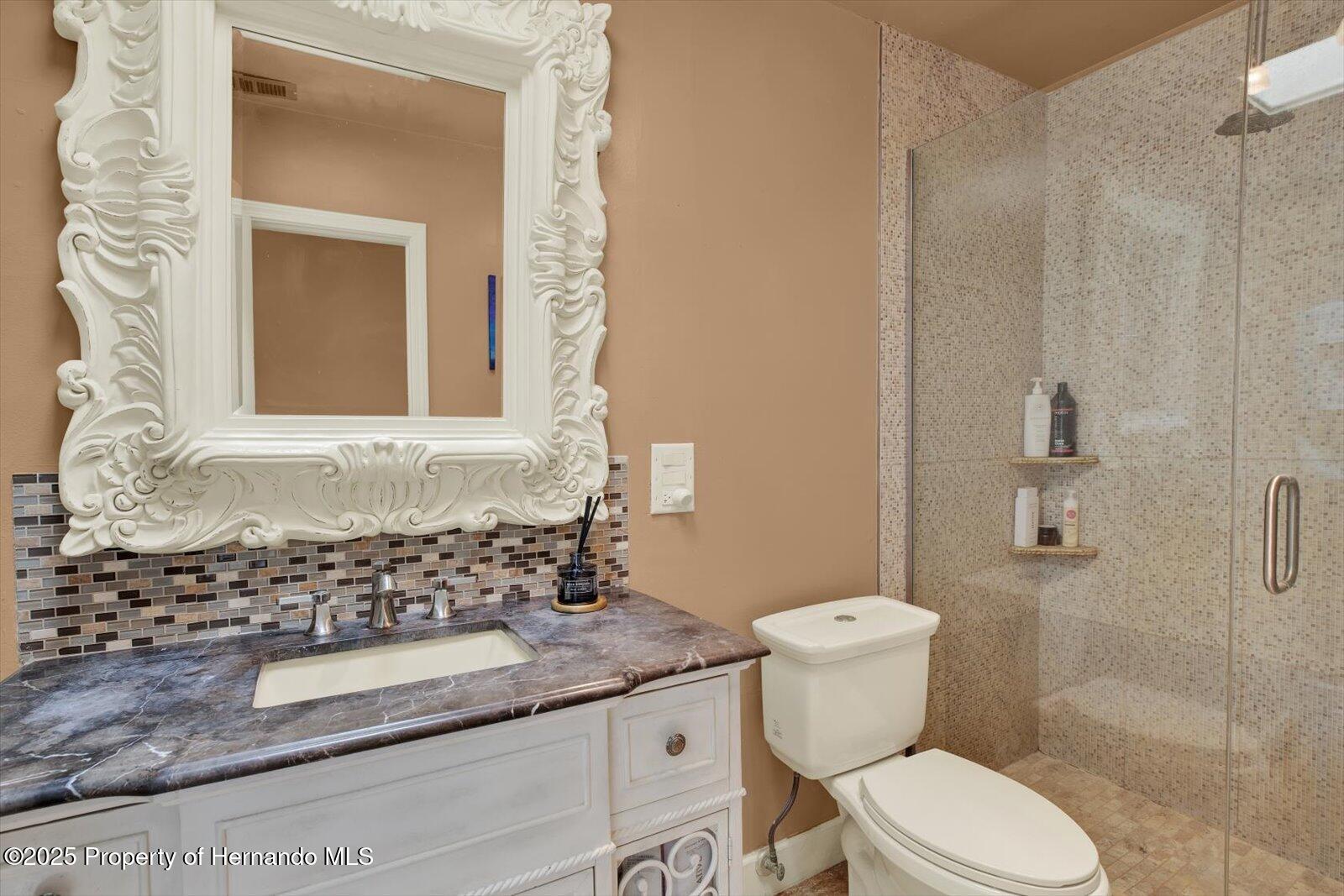 8516 Wooddrift Dr Drive, Tampa, Florida image 27