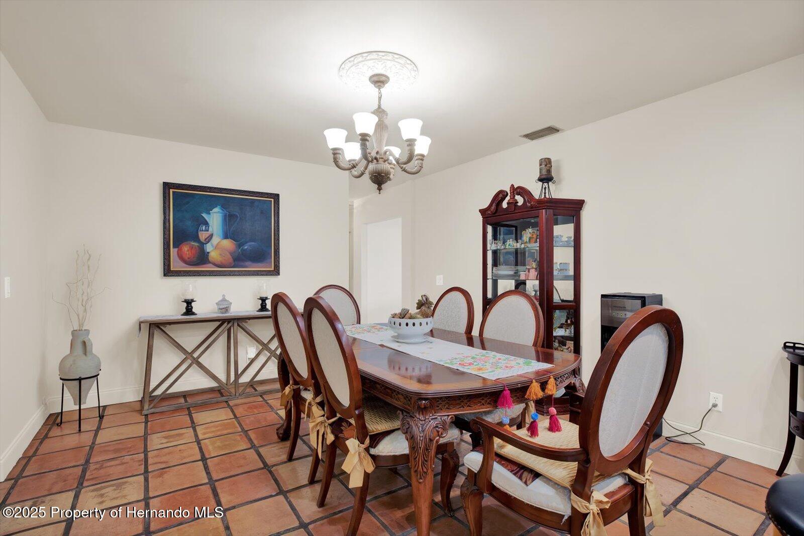 8516 Wooddrift Dr Drive, Tampa, Florida image 10