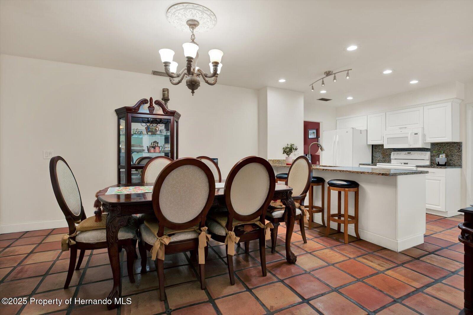 8516 Wooddrift Dr Drive, Tampa, Florida image 14