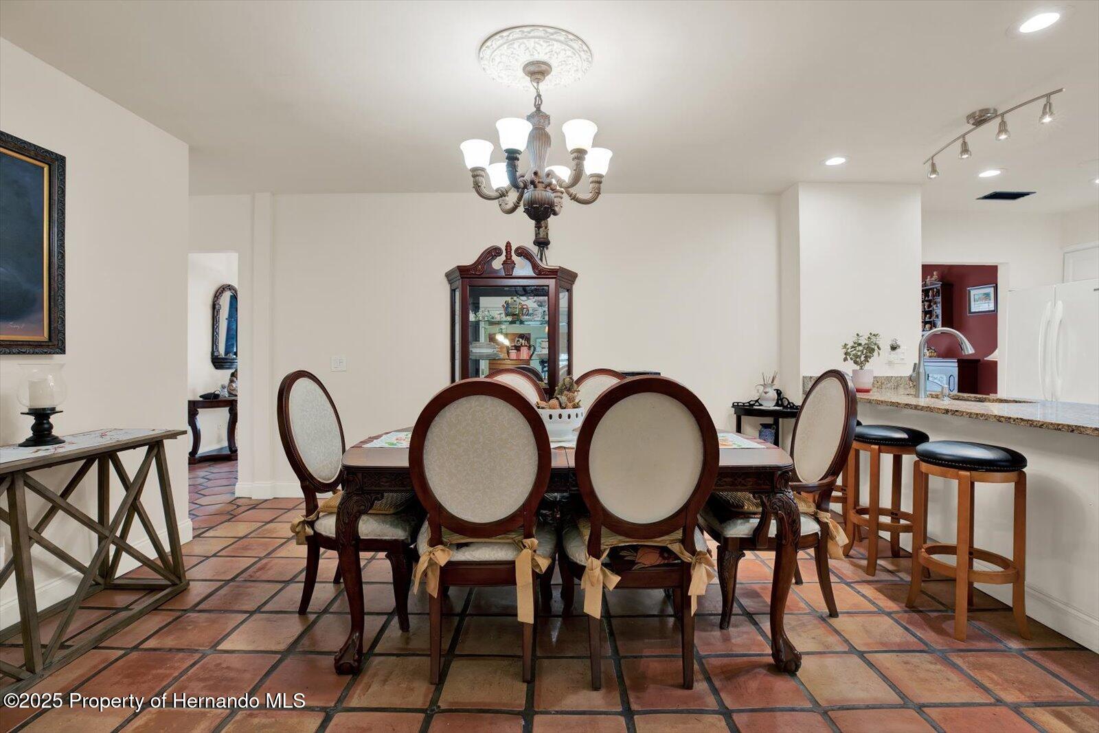 8516 Wooddrift Dr Drive, Tampa, Florida image 11