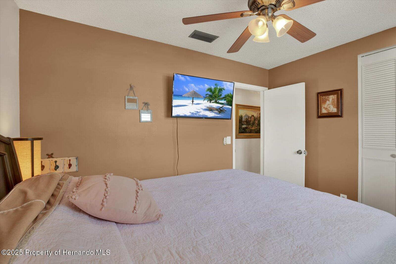 8516 Wooddrift Dr Drive, Tampa, Florida image 26