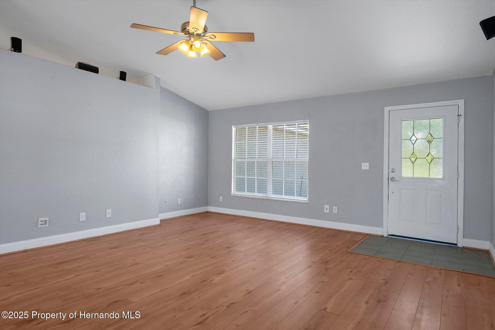 10101 Langan Street, Spring Hill, Florida image 8