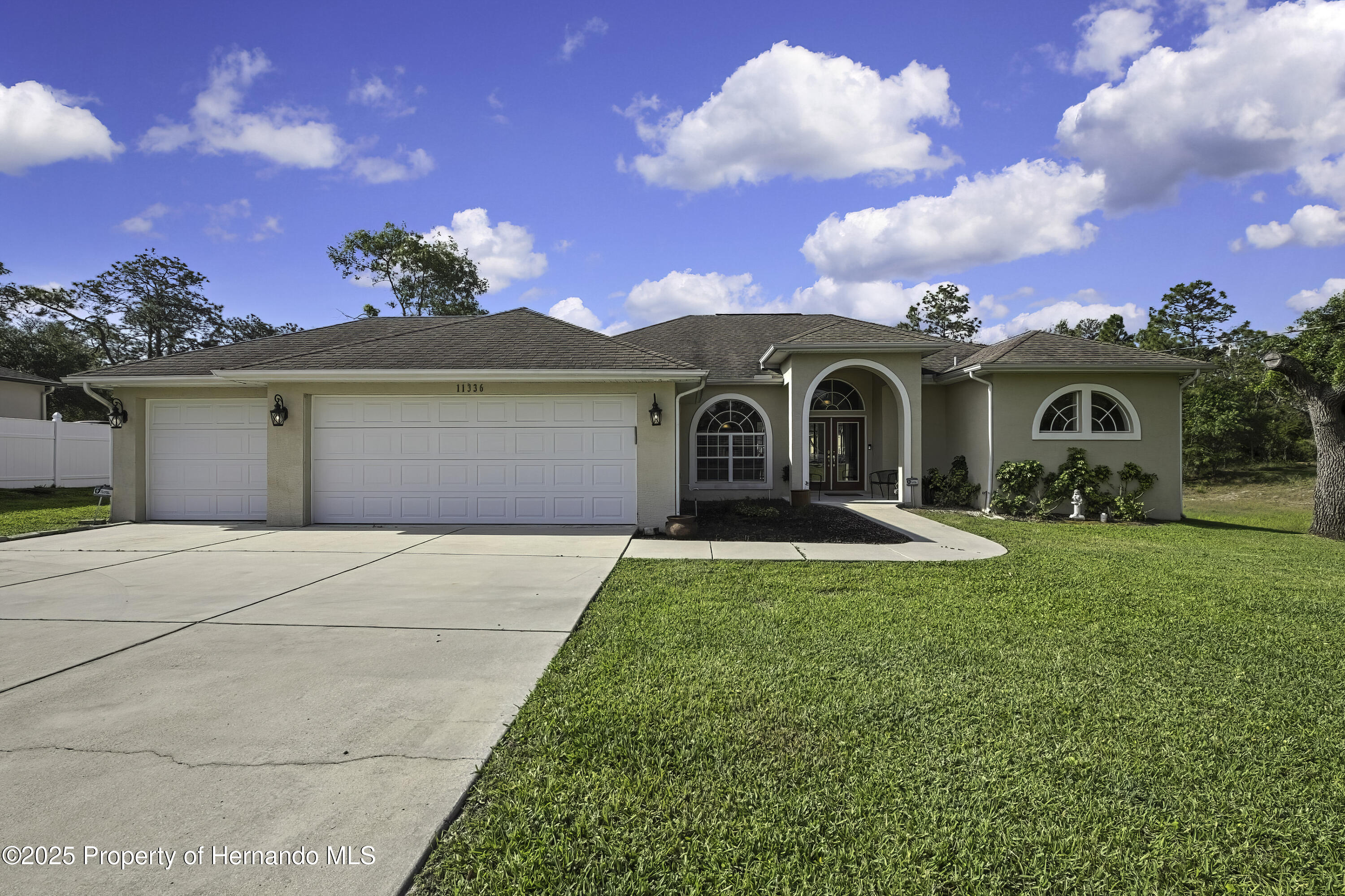 11336 Flower Avenue, Weeki Wachee, Florida image 1