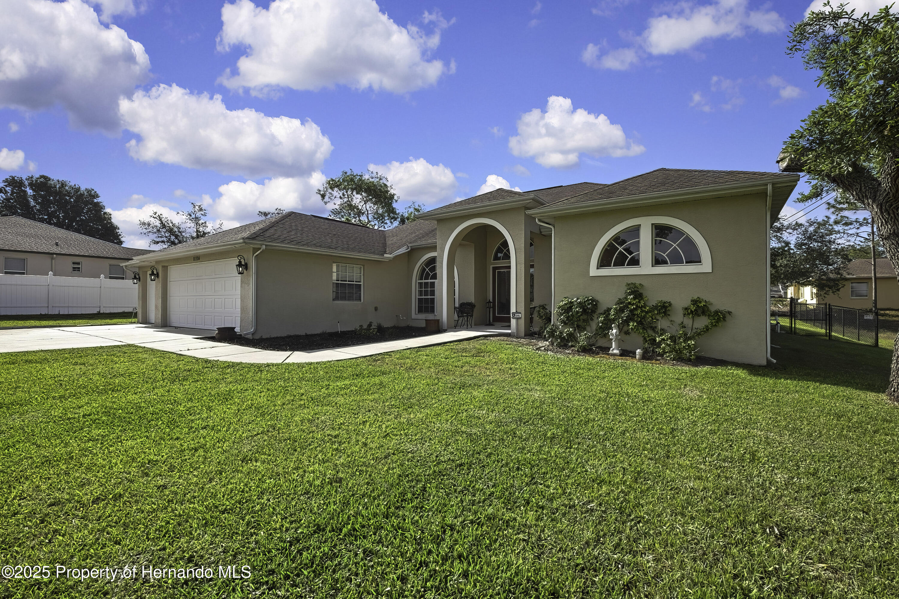 11336 Flower Avenue, Weeki Wachee, Florida image 5