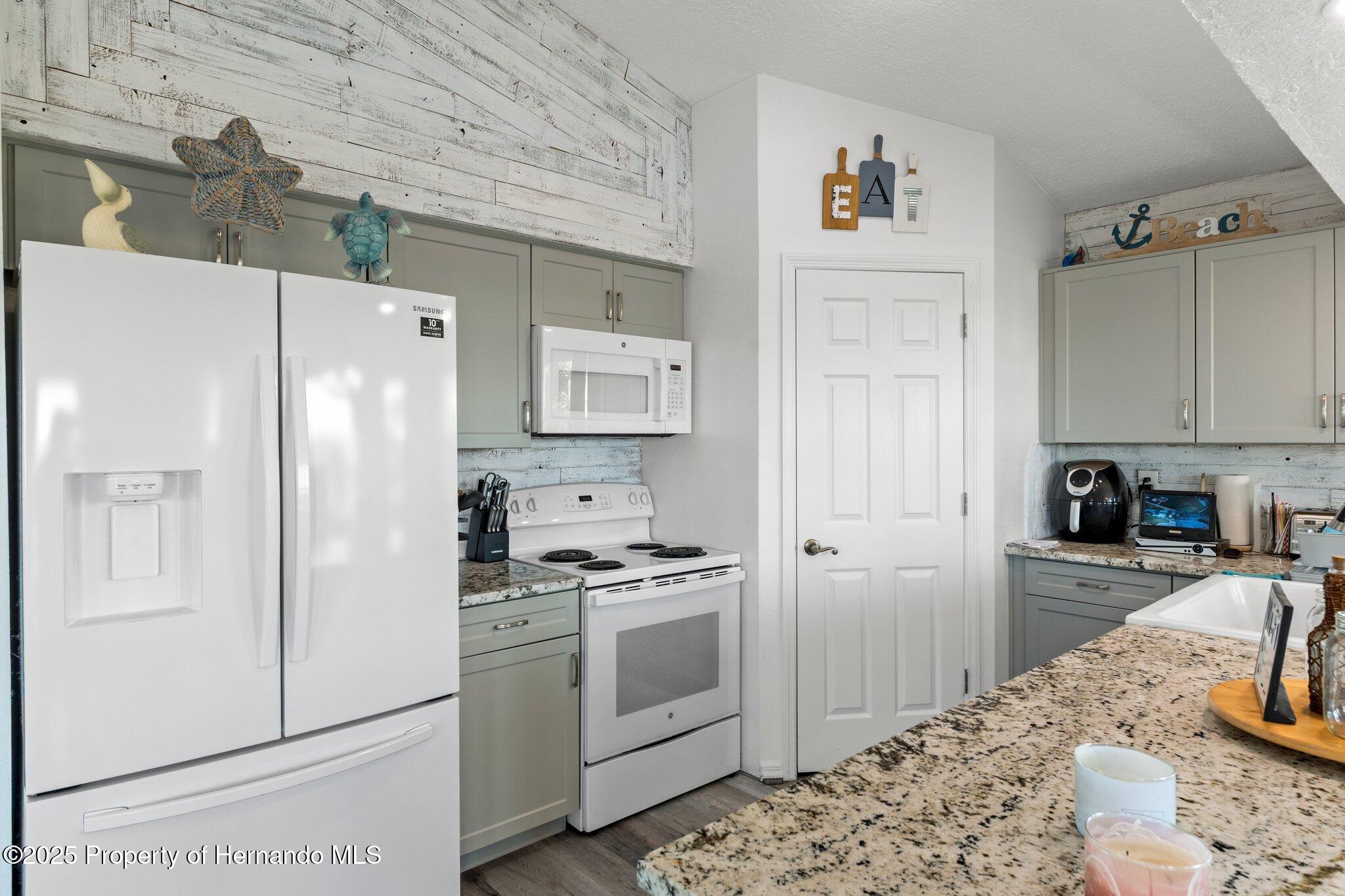 4046 Casa Court, HERNANDO BEACH, Florida image 15