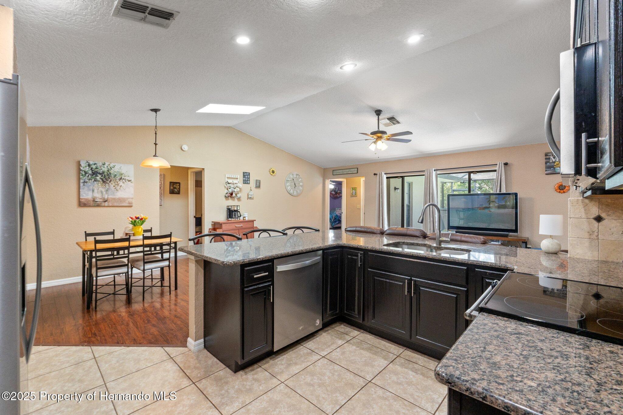 12371 Glen Haven Street, Spring Hill, Florida image 12