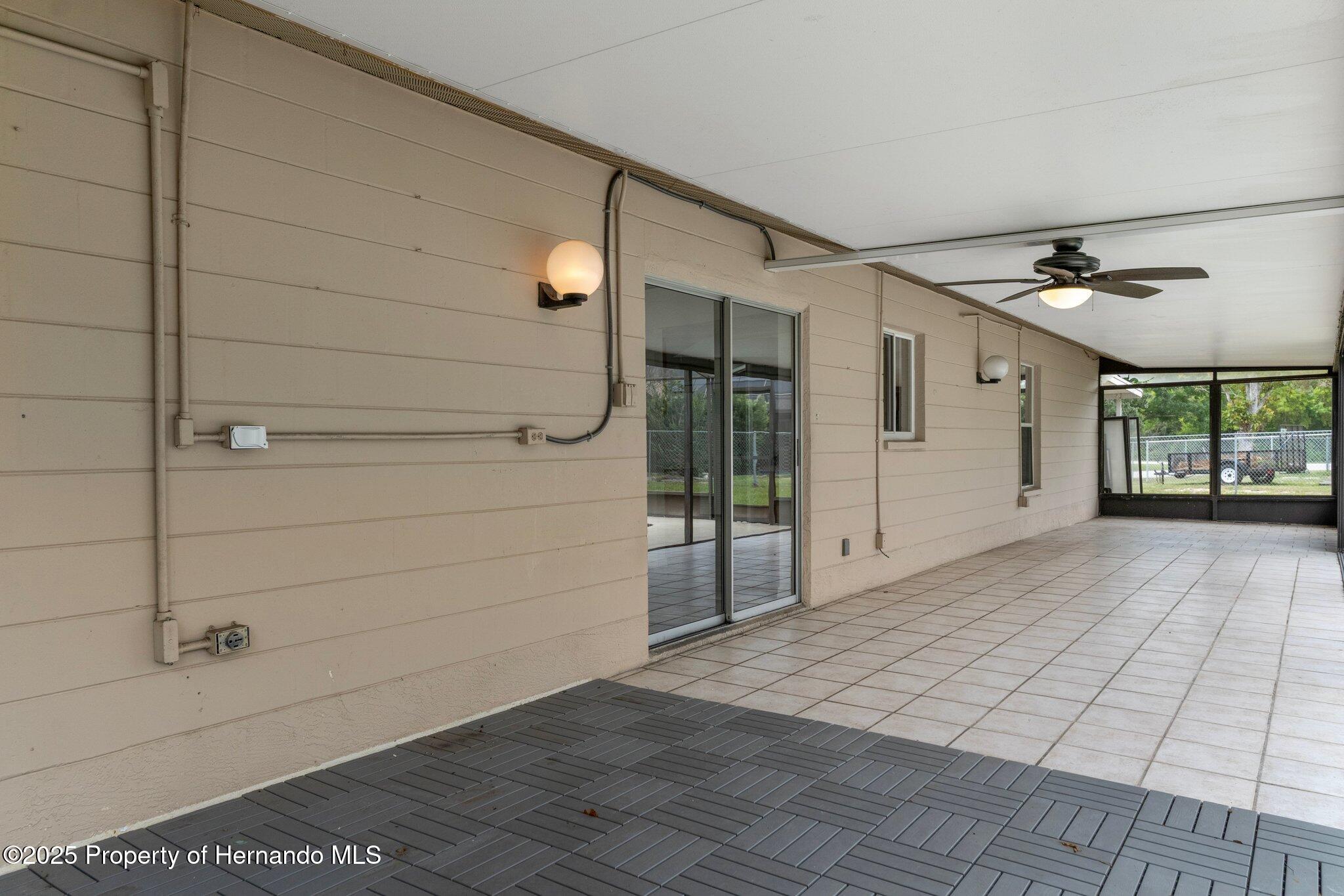 10441 Mayflower Road, Spring Hill, Florida image 35