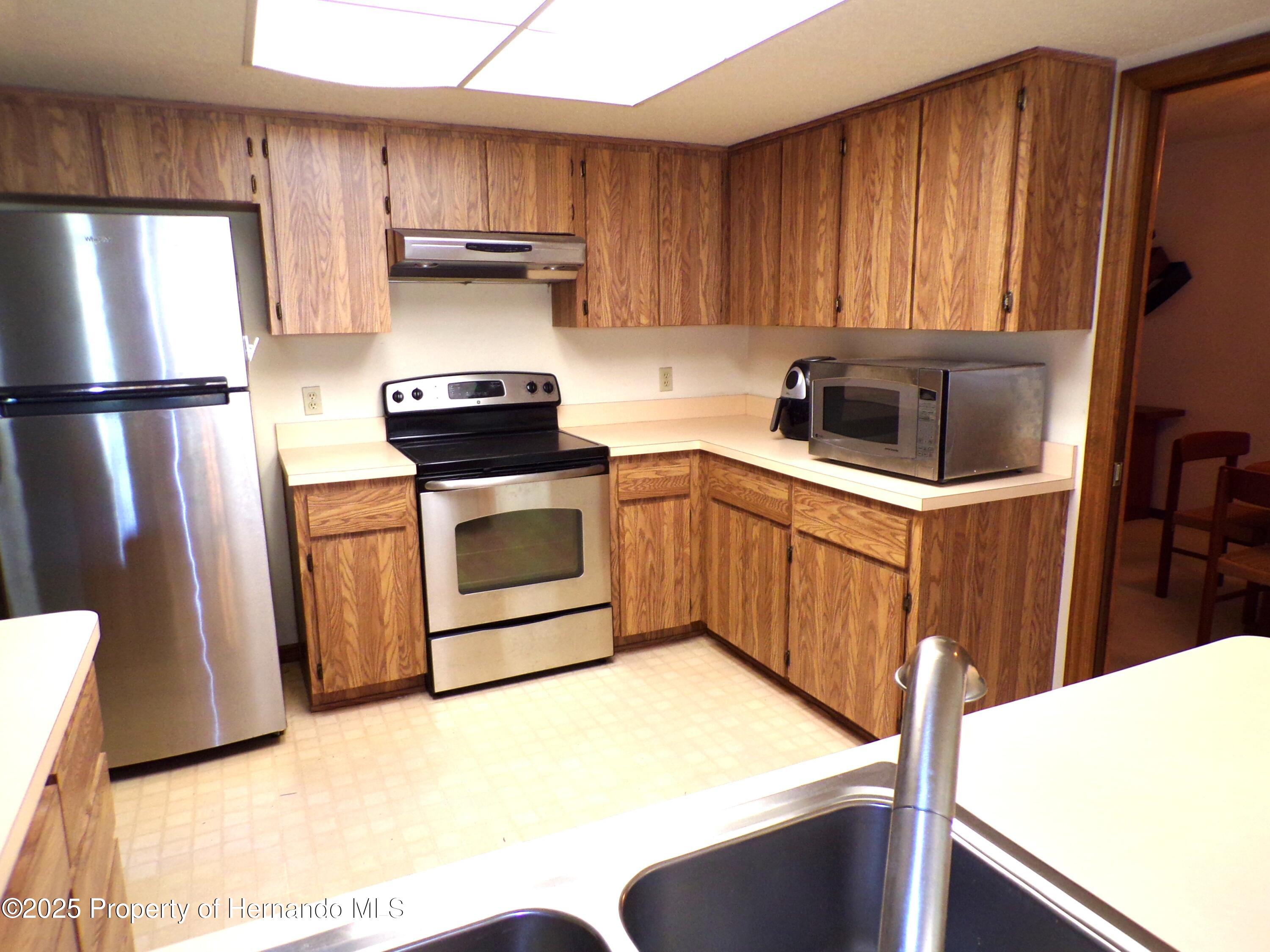 5248 Frost Road, Spring Hill, Florida image 10