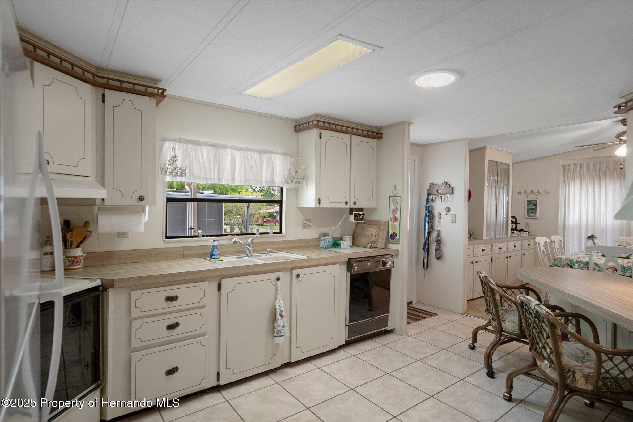 7464 Harlow Street, Brooksville, Florida image 16