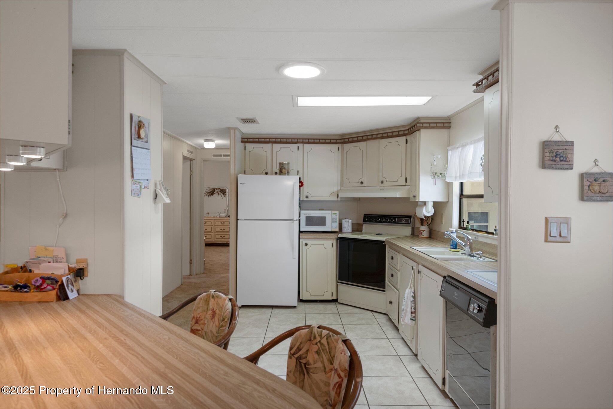 7464 Harlow Street, Brooksville, Florida image 13