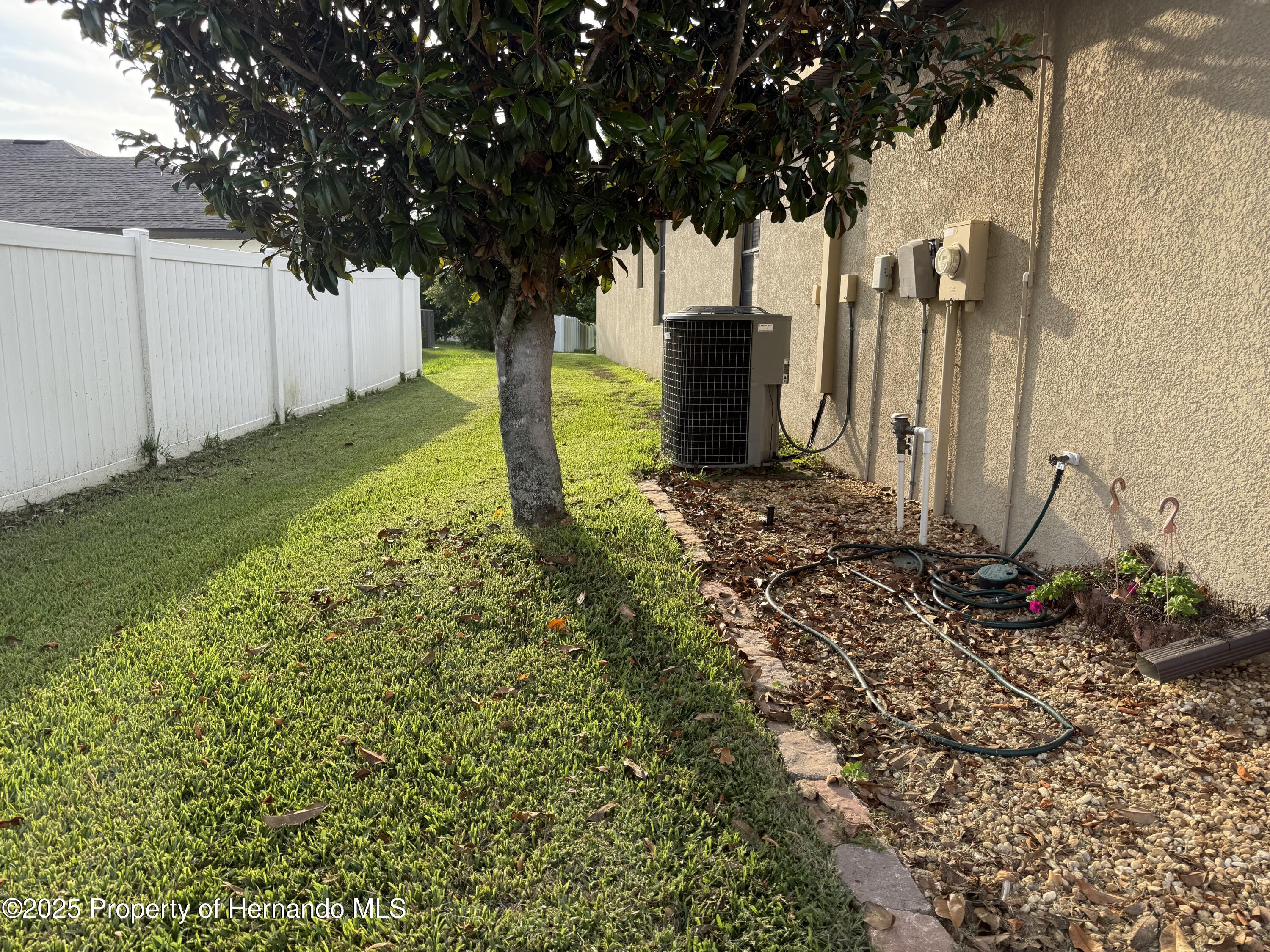 9238 Southern Charm Circle, Brooksville, Florida image 10