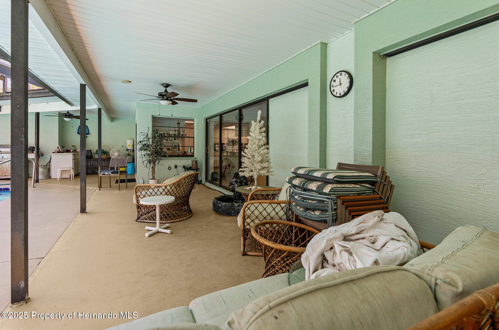 13819 Eagles Rock Court, Hudson, Florida image 12