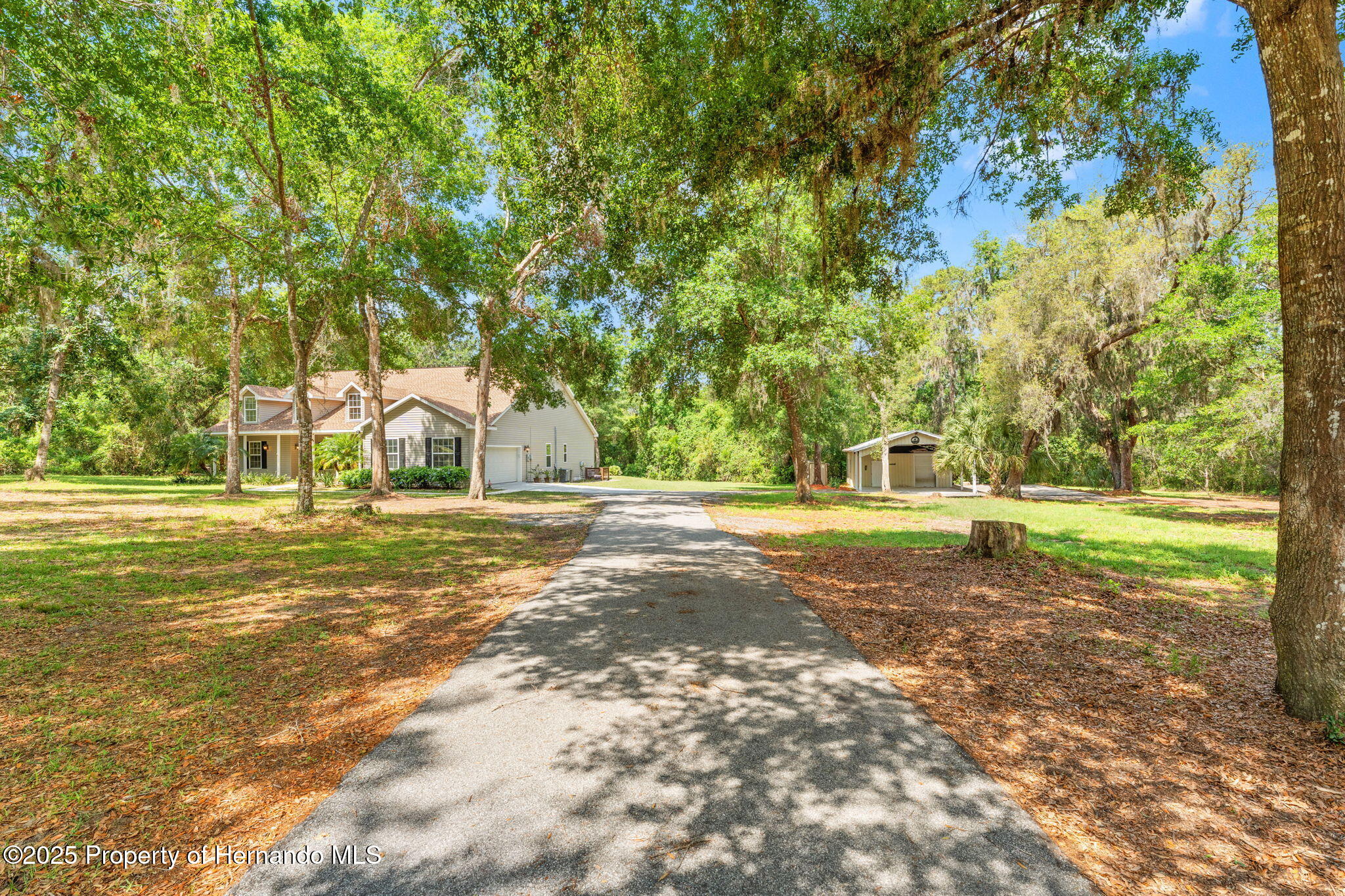 5487 Valley View Drive, Brooksville, Florida image 39