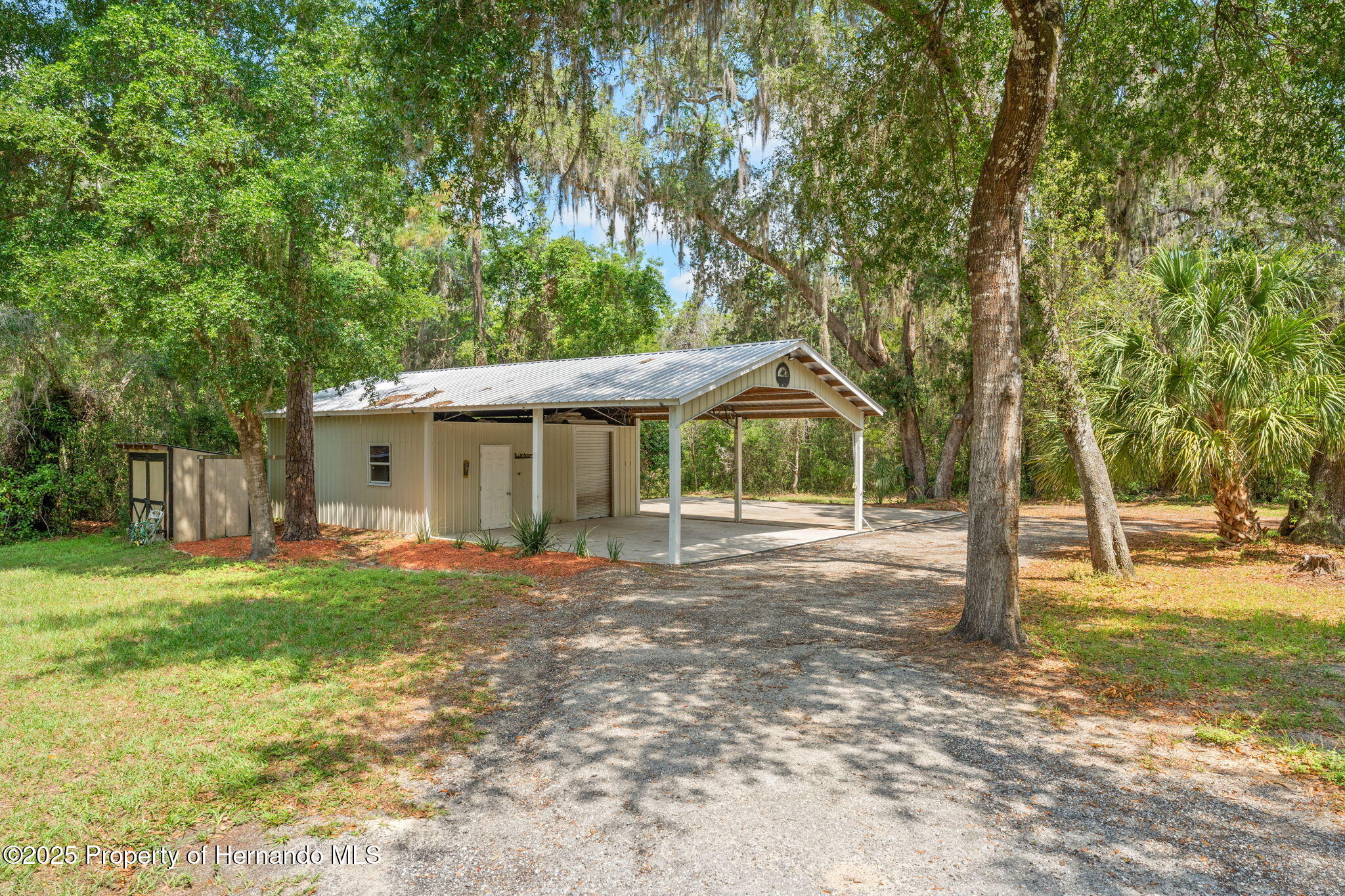 5487 Valley View Drive, Brooksville, Florida image 4