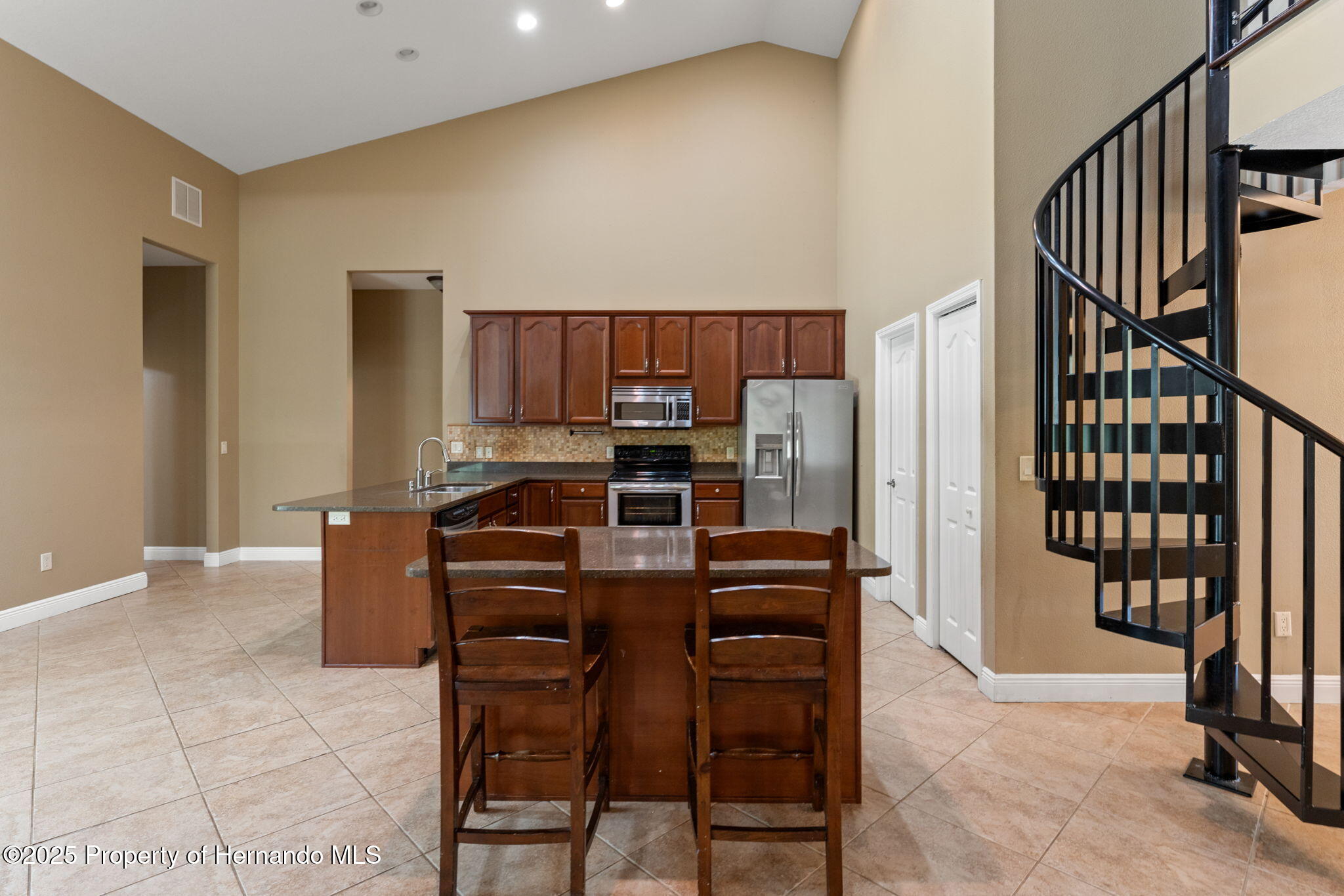 5487 Valley View Drive, Brooksville, Florida image 14