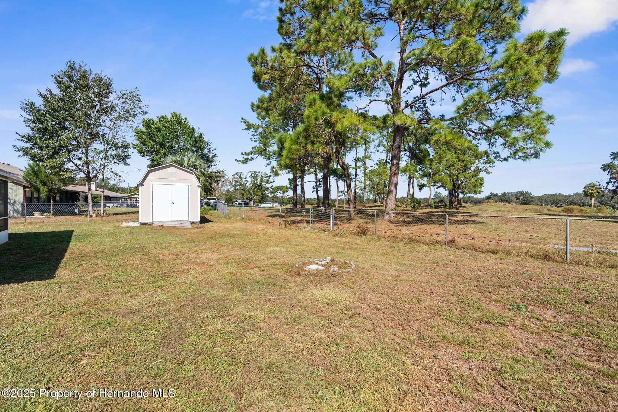 5592 Fairway Drive, Ridge Manor, Florida image 28