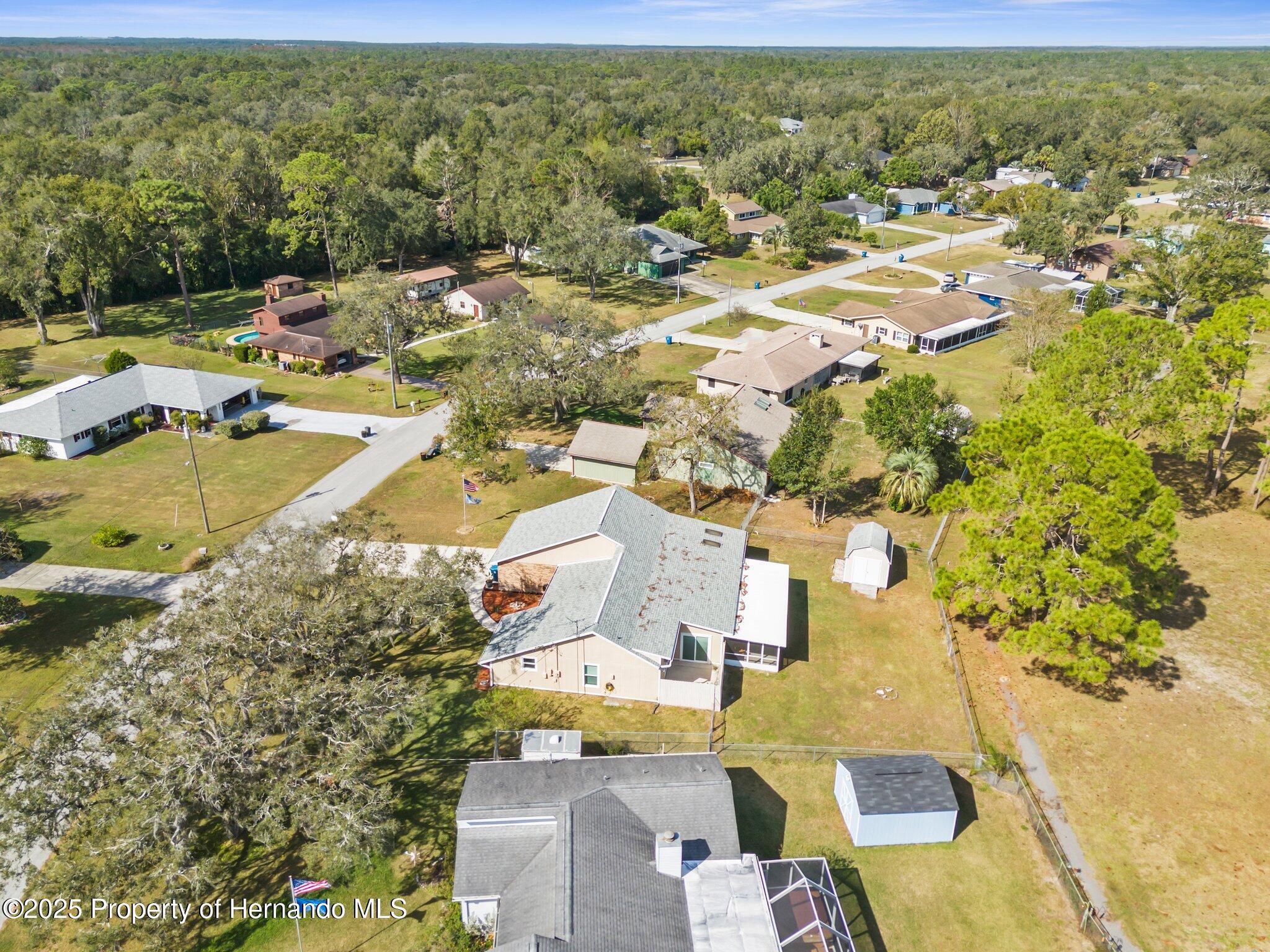 5592 Fairway Drive, Ridge Manor, Florida image 32