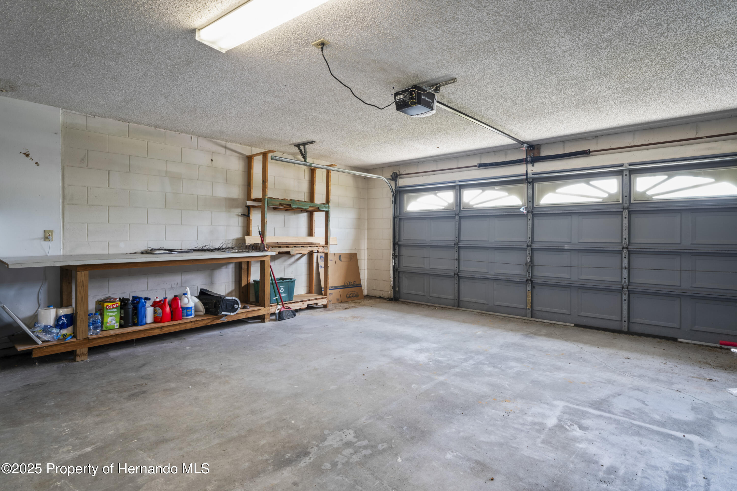3353 Montano Avenue, Spring Hill, Florida image 36