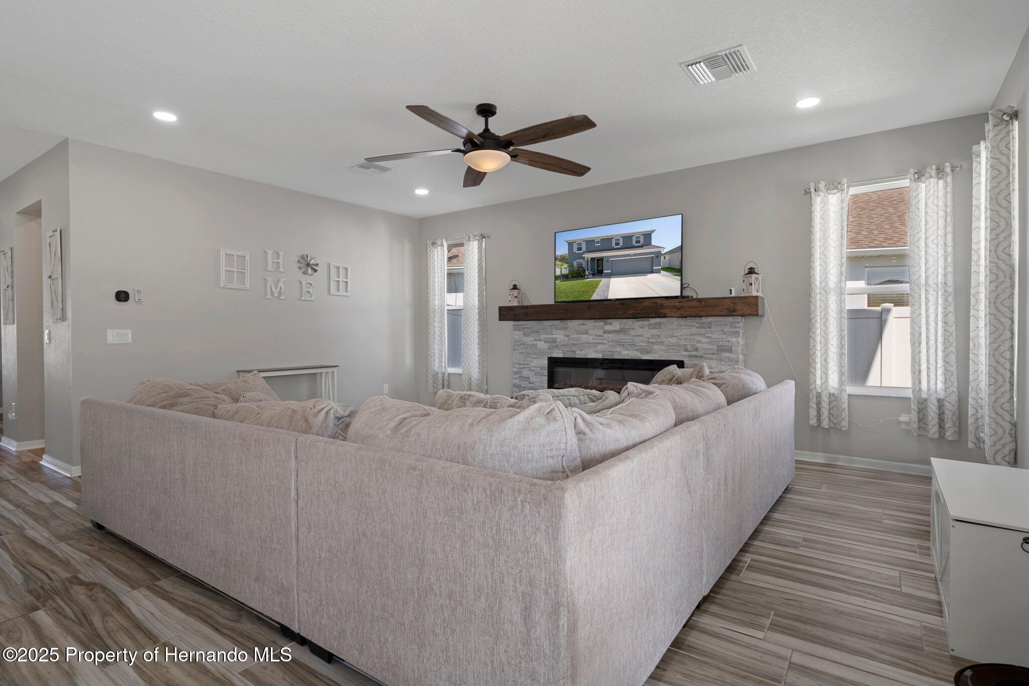733 Old Windsor Way, Spring Hill, Florida image 17