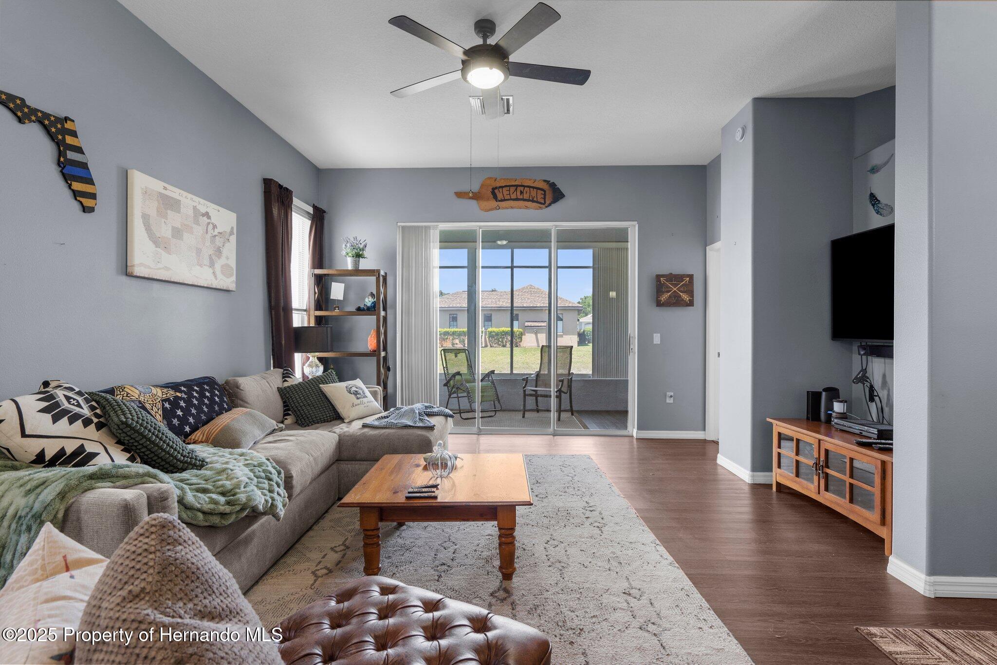 9407 Burnam Drive, Weeki Wachee, Florida image 17