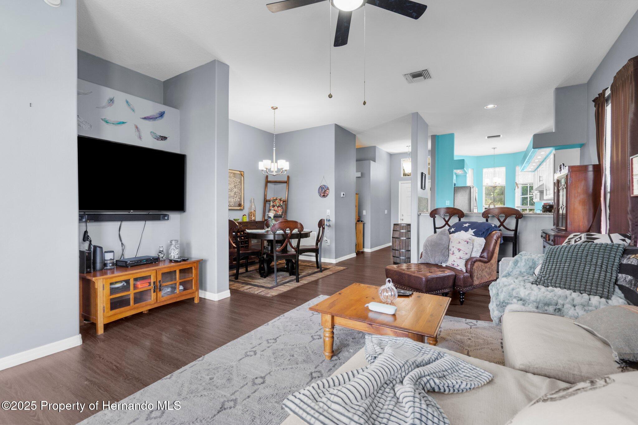 9407 Burnam Drive, Weeki Wachee, Florida image 22