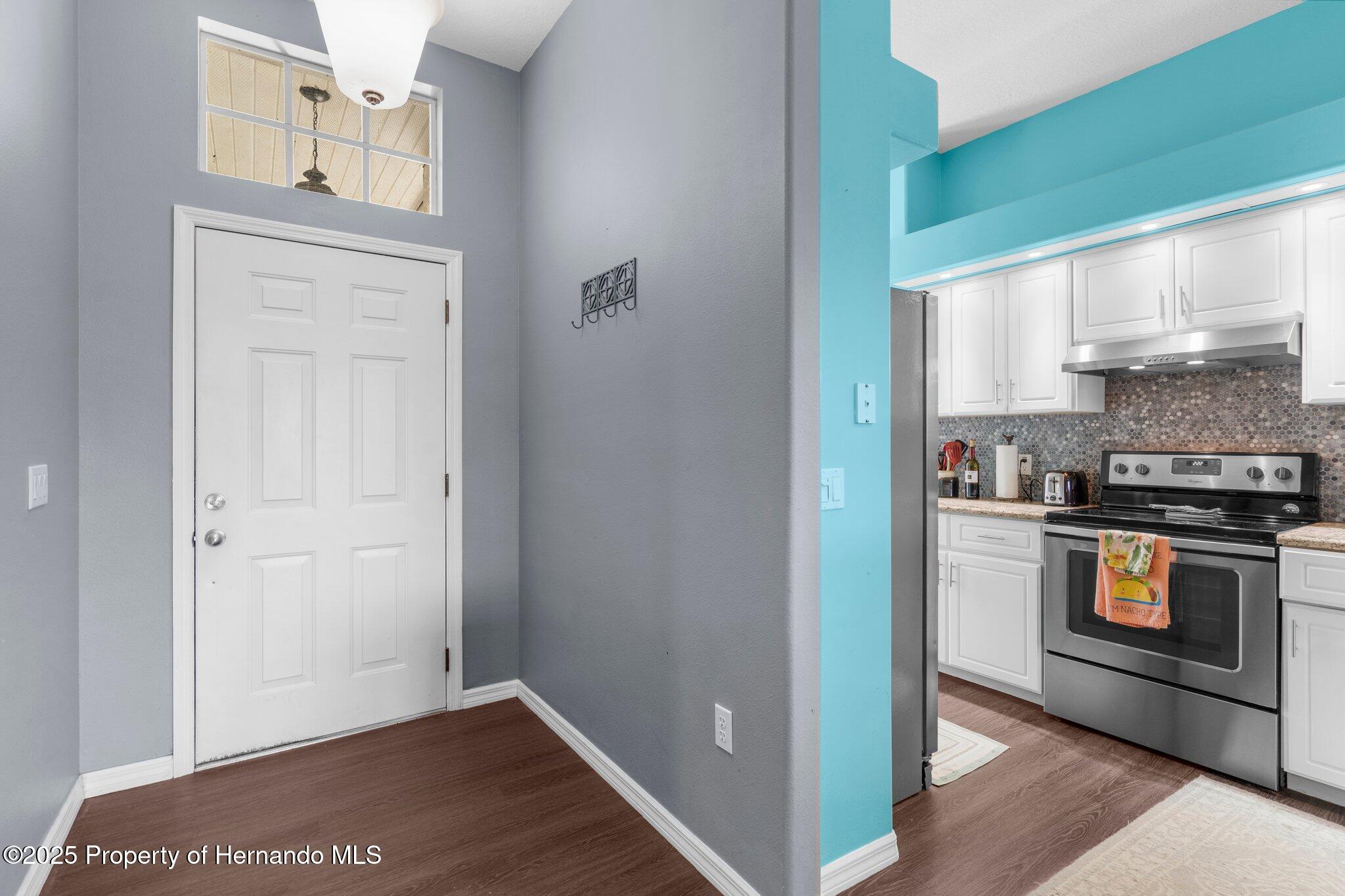 9407 Burnam Drive, Weeki Wachee, Florida image 21