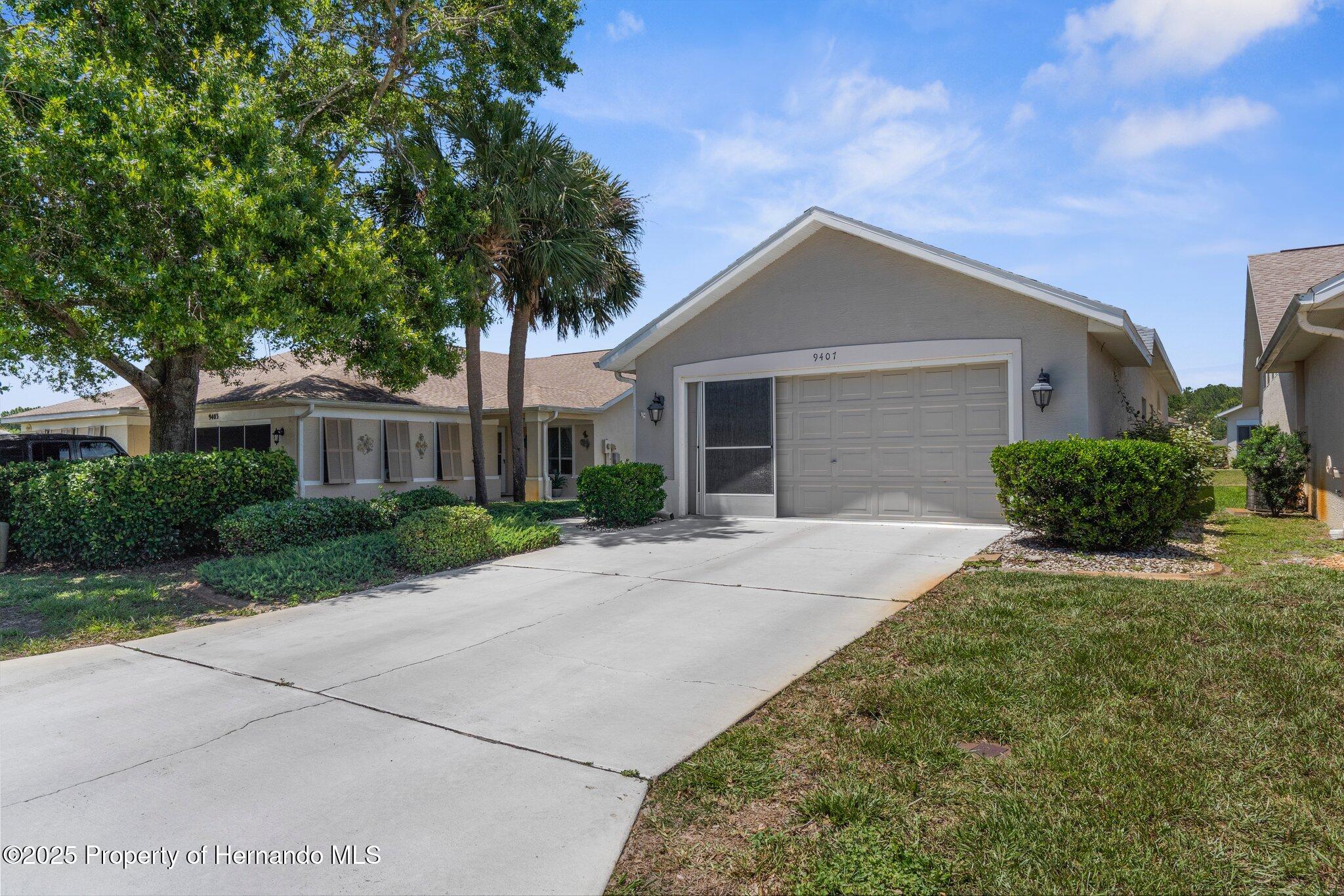 9407 Burnam Drive, Weeki Wachee, Florida image 24