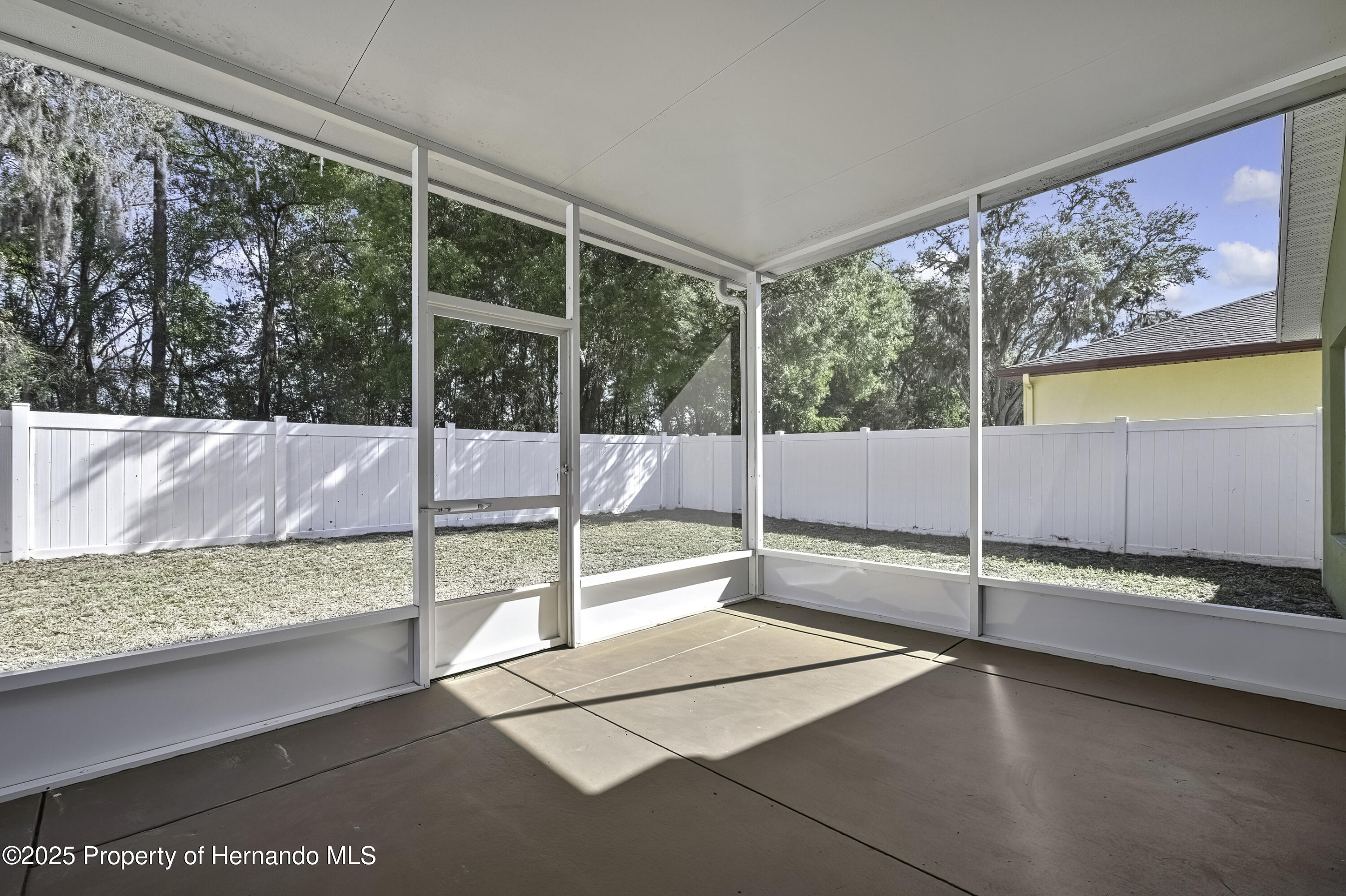 14637 Wake Robin Drive, Brooksville, Florida image 41