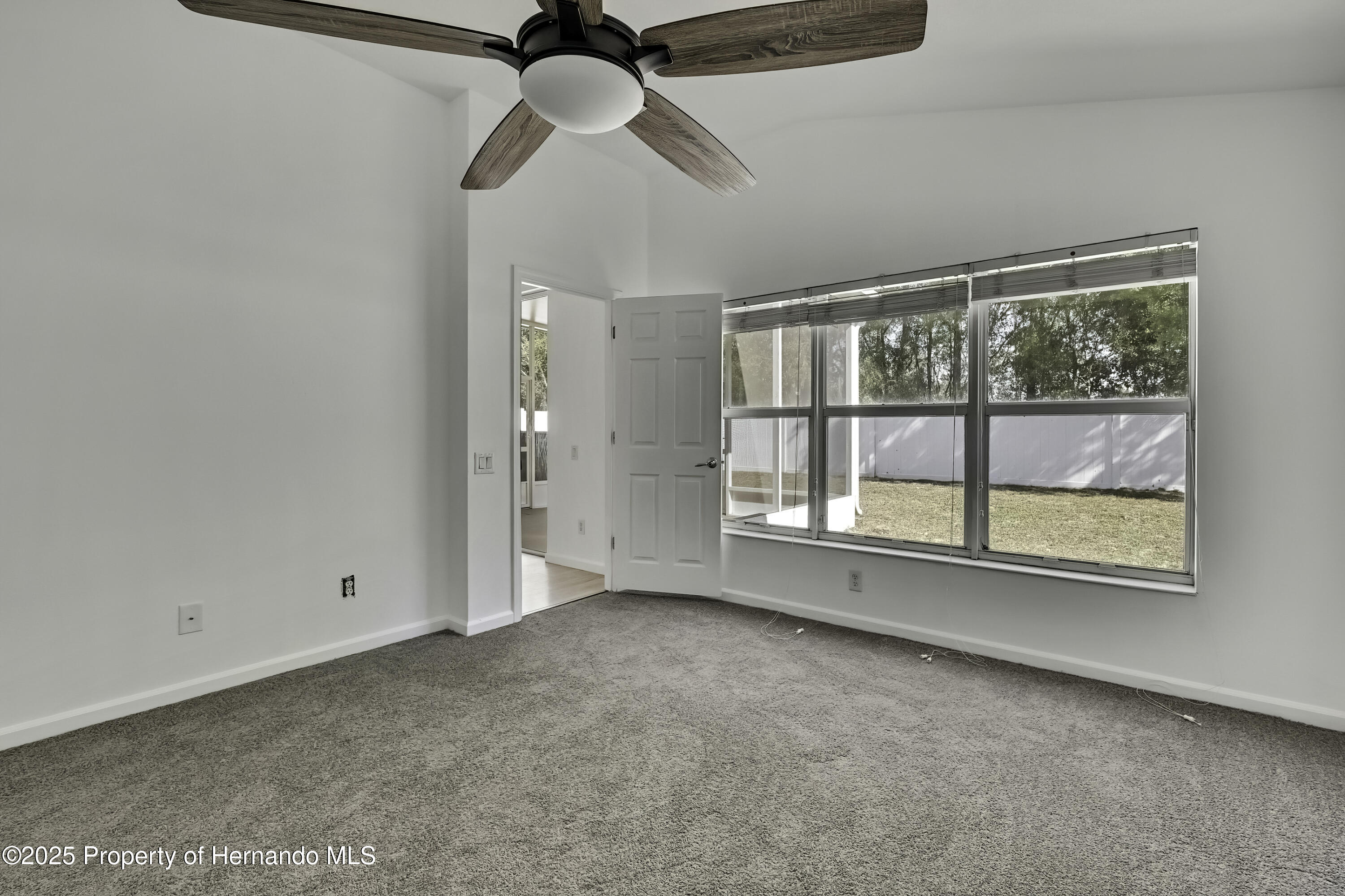 14637 Wake Robin Drive, Brooksville, Florida image 19
